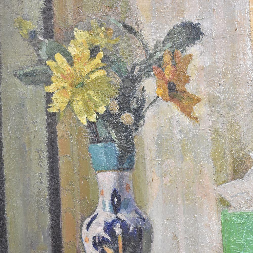  Still Life Painting, Flowers and Hatbox, Oil Painting on Canvas, 20th Century In Good Condition In Breganze, VI