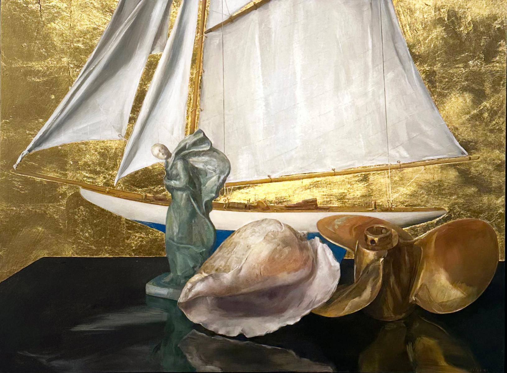 Stillleben mit Segelboot, Statue, Muschelschale, Propeller, Blattgold, Öl auf Tafel im Angebot 3