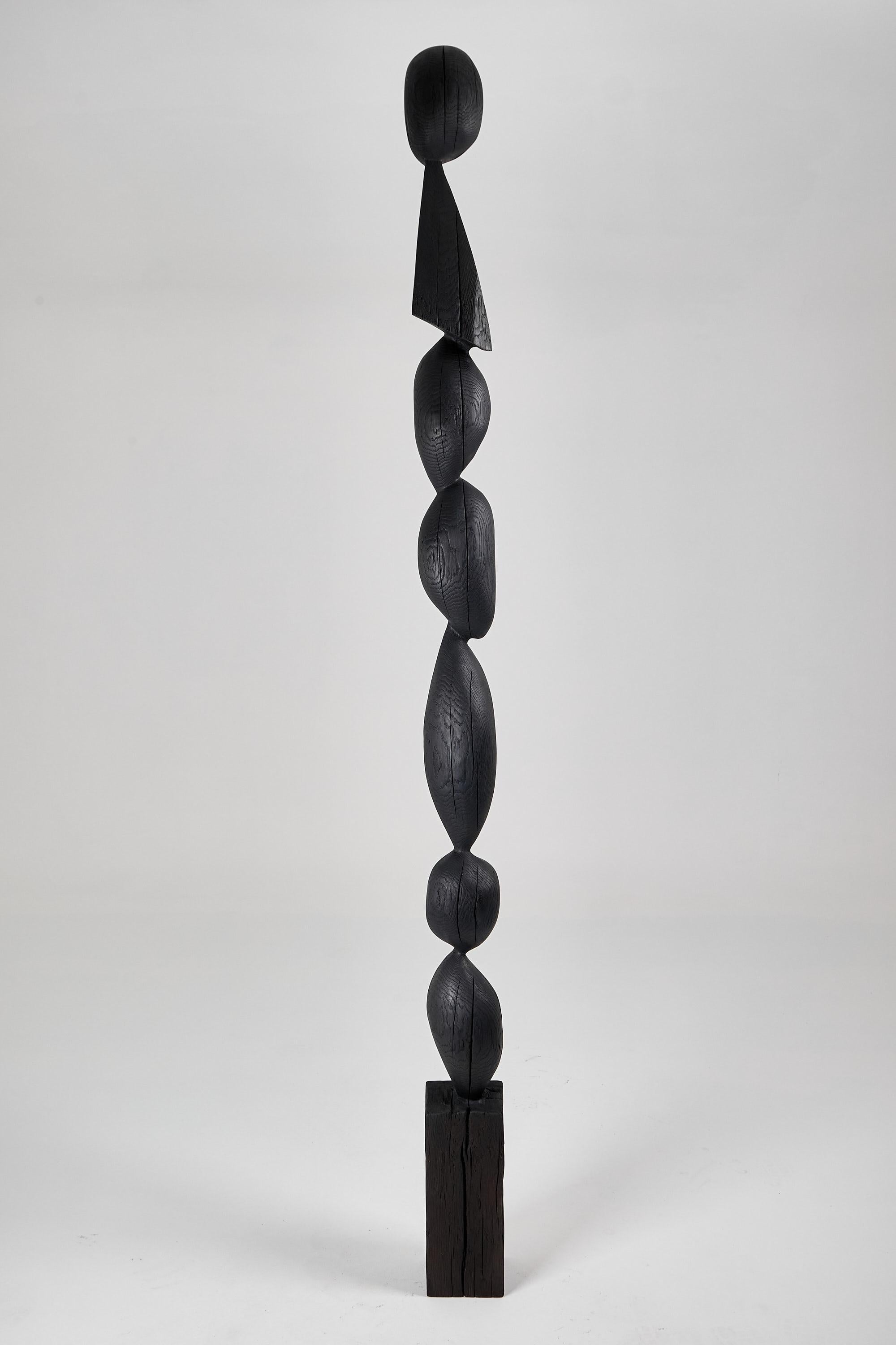 XXIe siècle et contemporain Still Stand Abstract Biomorphic Wood Sculpture, Column, Chainsaw Carved, XL en vente