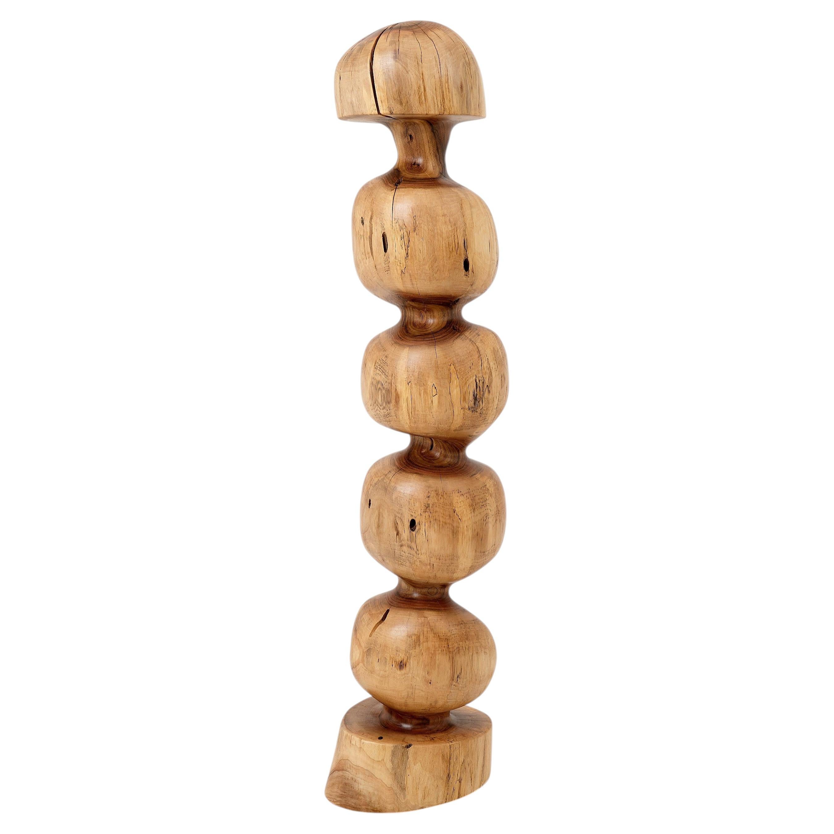 Still Stand Sculpture abstraite en bois, sculptée à la tronçonneuse, noyer, Logniture en vente