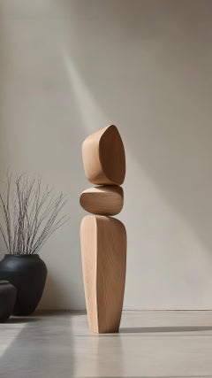 Tótem de pie moderno Still Stand No107 en diseño de madera maciza clara