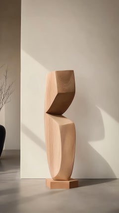 Still Stand No127 Modern Light Wood Totem mit eleganter Ausstrahlung