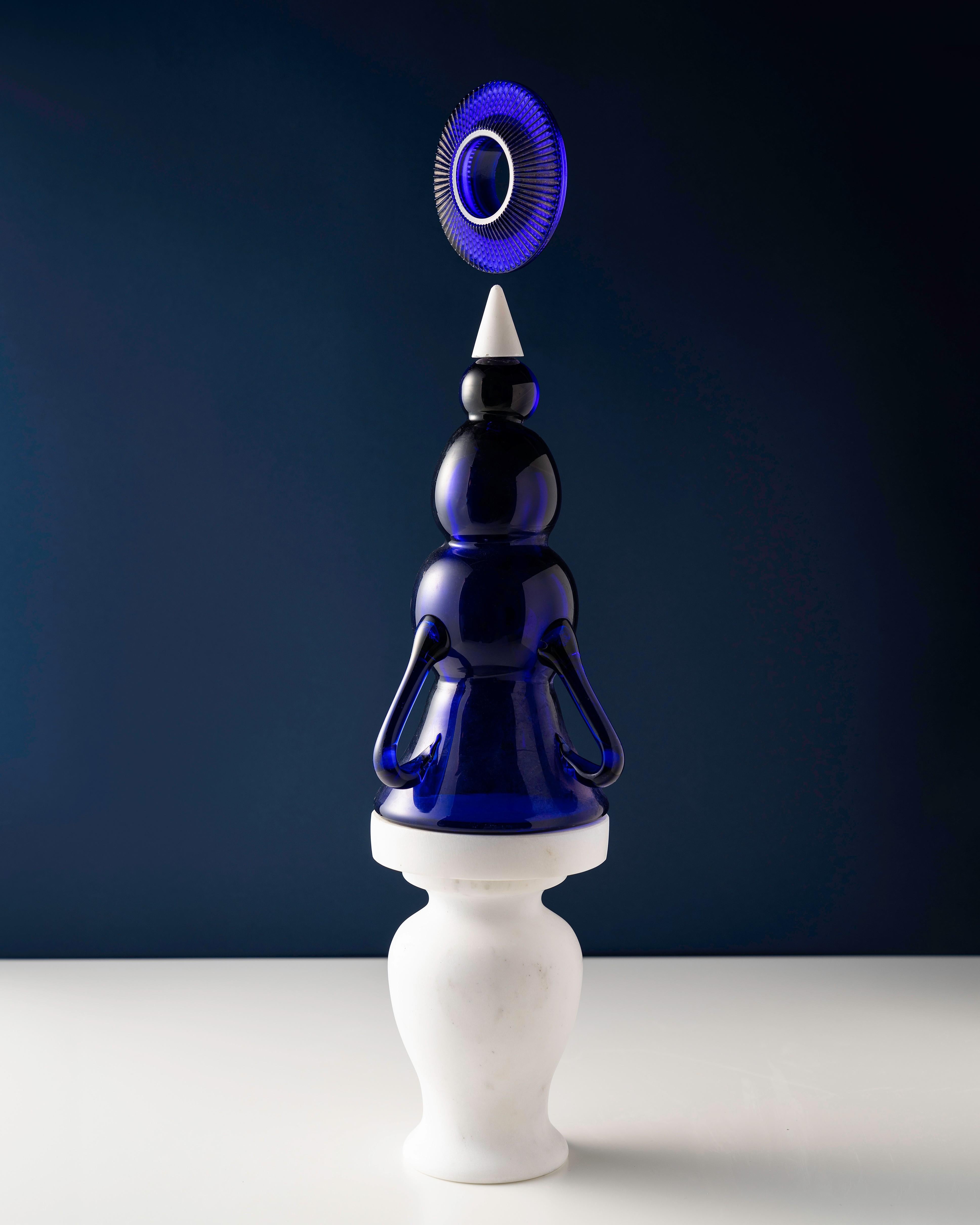 Verre brun Stillness- Une collection moderne de pièces sculpturales en marbre et en verre de Murano en vente