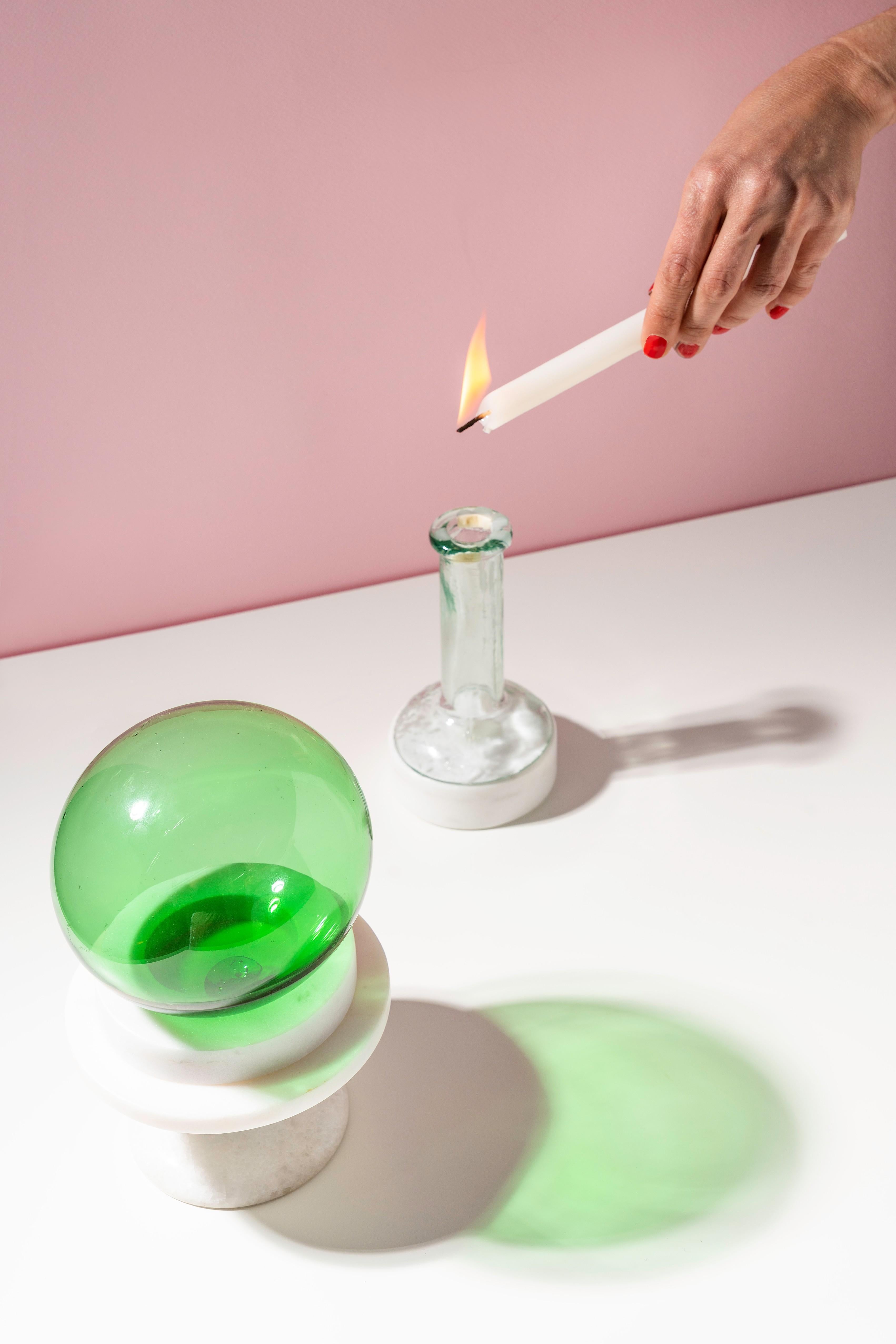 Stillness- Une collection moderne de pièces sculpturales en marbre et en verre de Murano en vente 2
