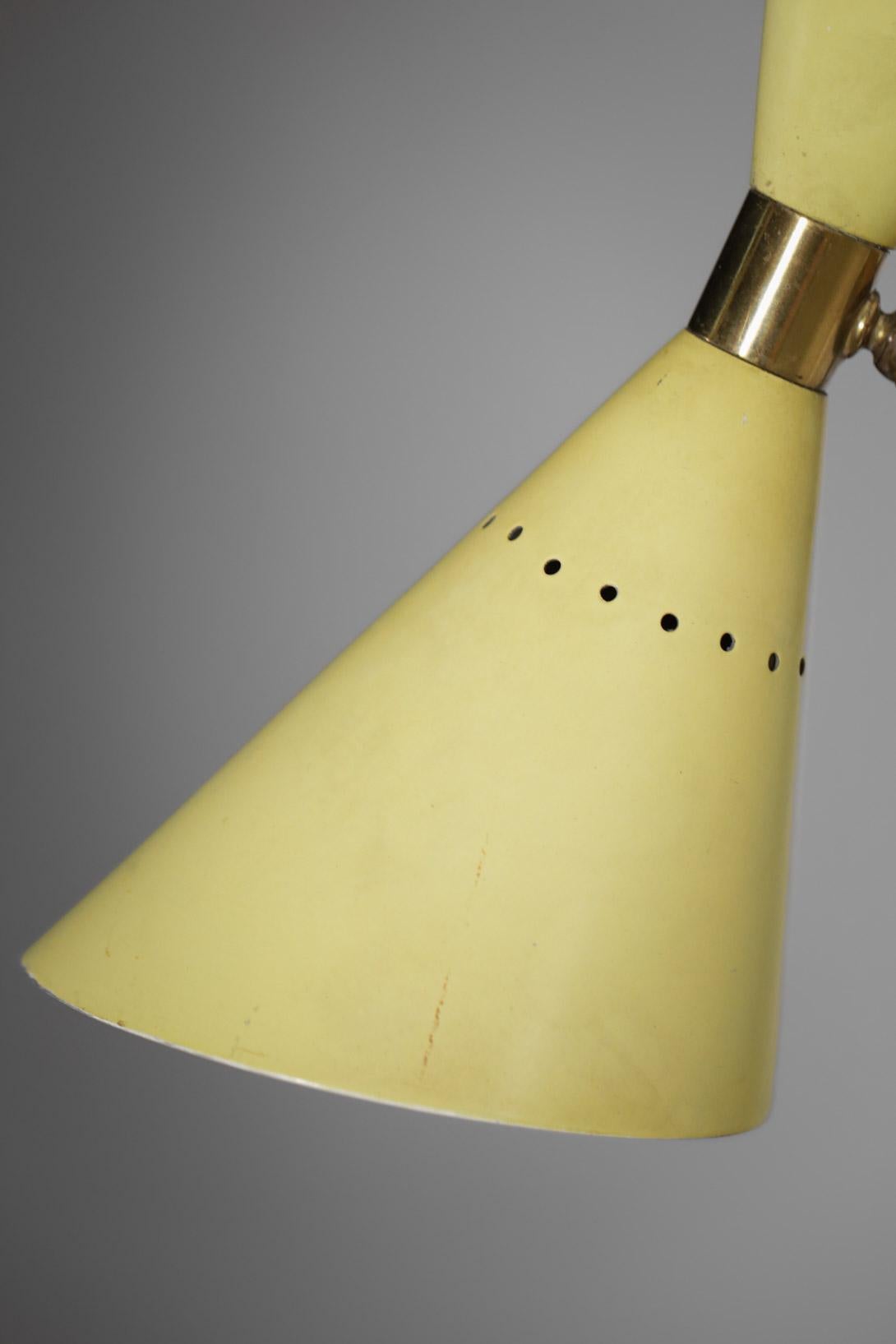 Stillux Milano 1950s Yellow Lacquered Metal Italian Wall Lamp - E432  Wall Lamp In Good Condition For Sale In Lyon, FR