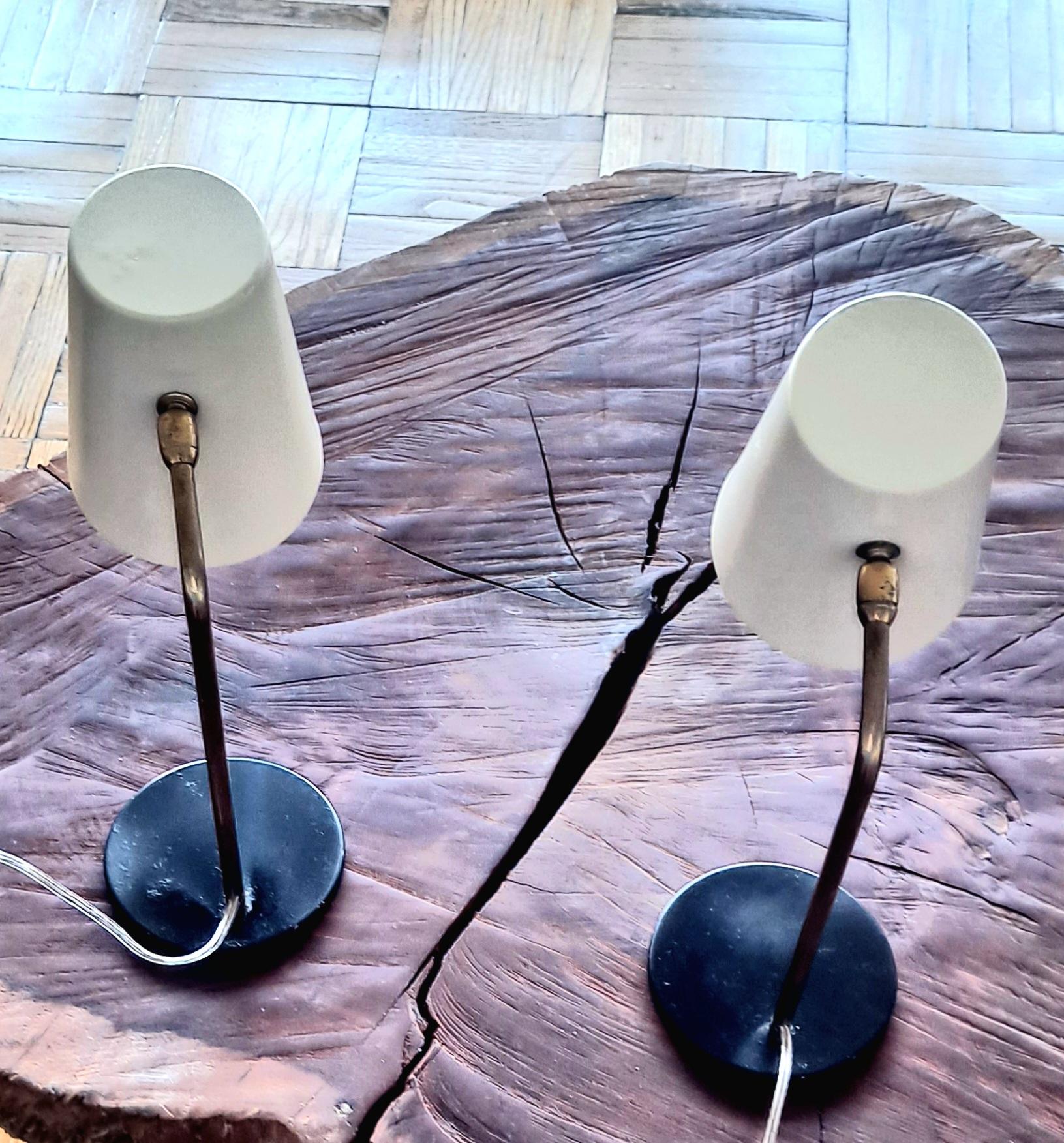 Italiano Coppia di lampade da tavolo Stillux in vendita