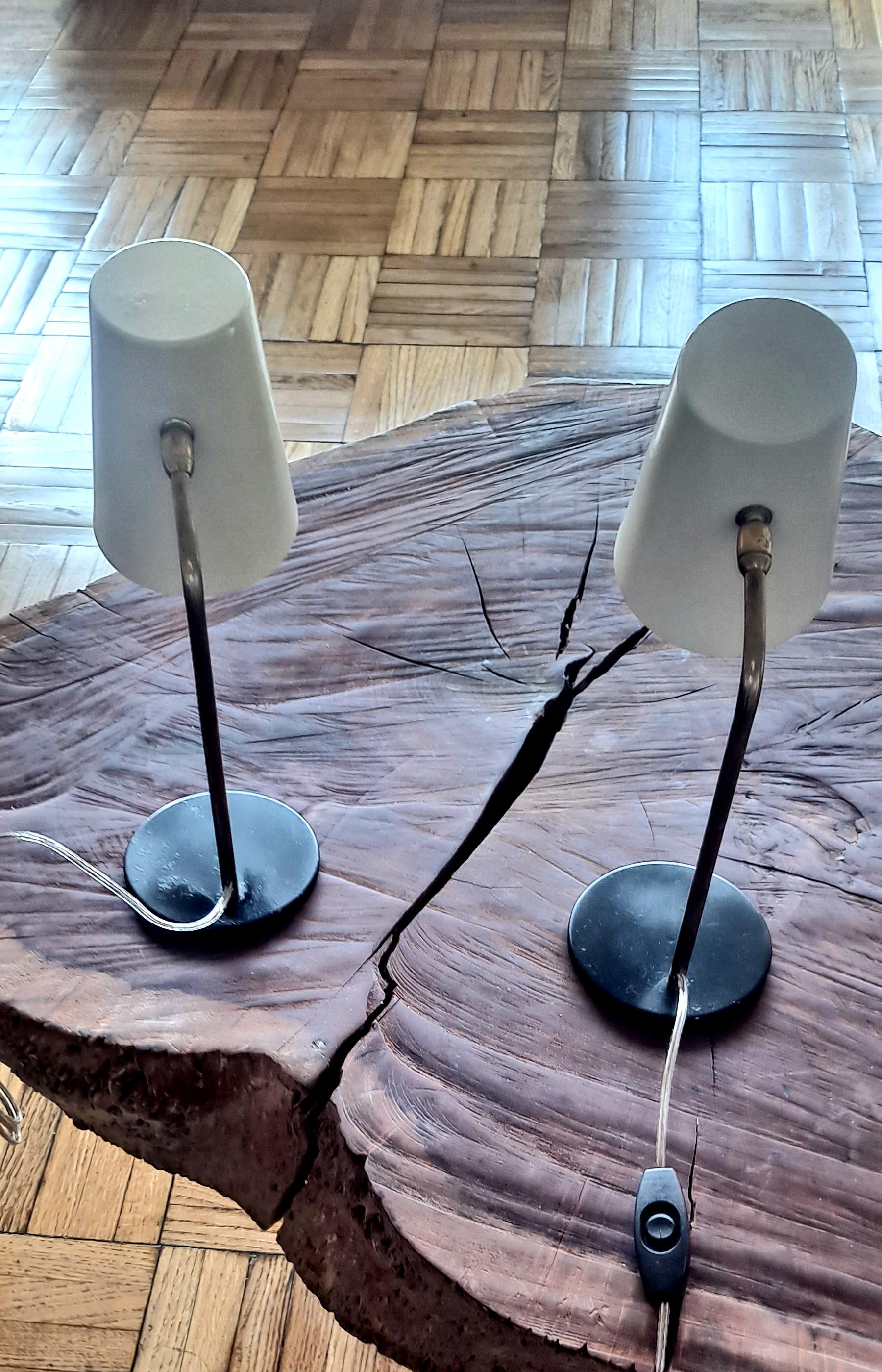 Metà XX secolo Coppia di lampade da tavolo Stillux in vendita