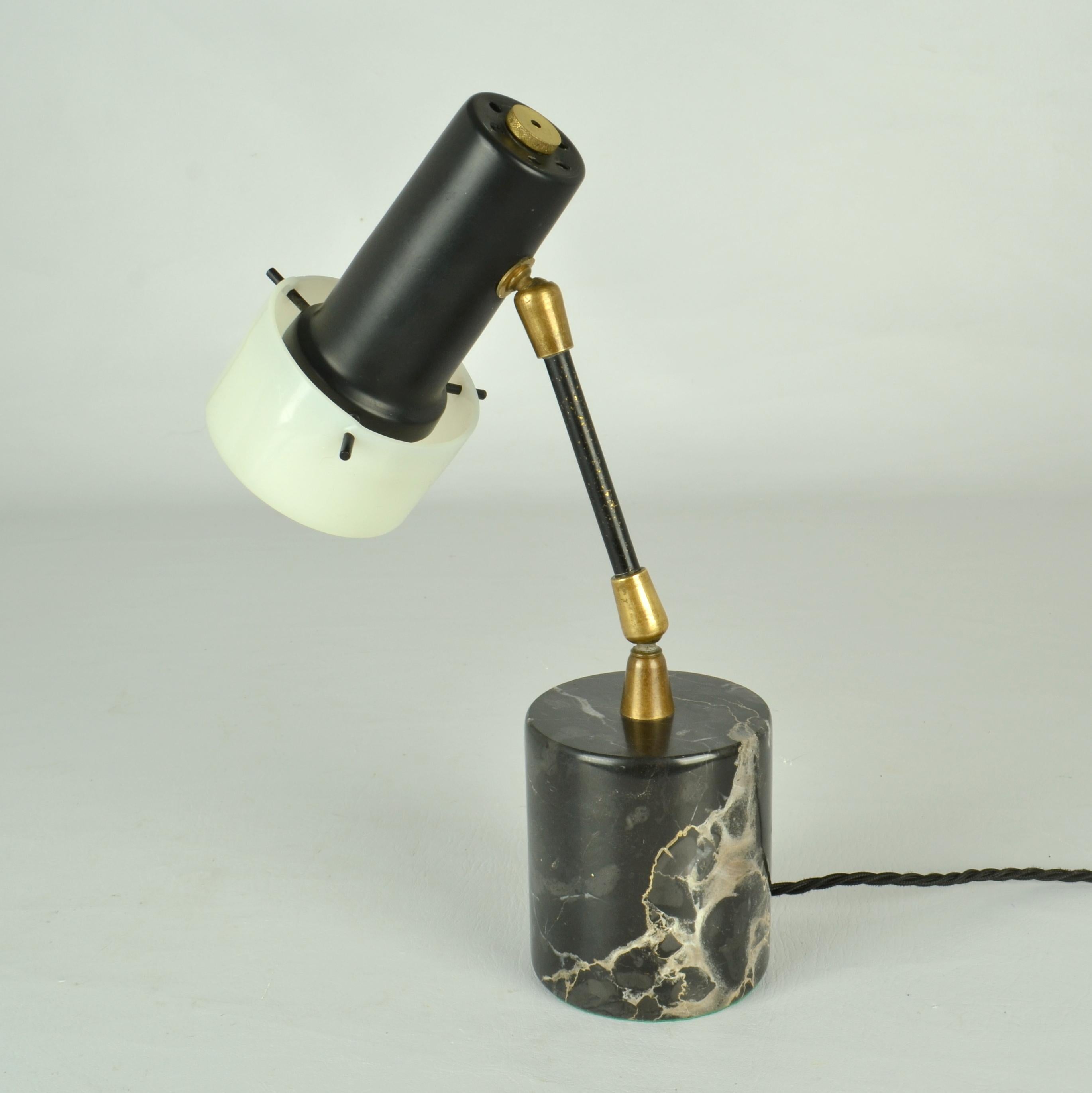 Mid-Century Modern Stillux Table Lamp on Black Marble Base Italy 1960's For Sale