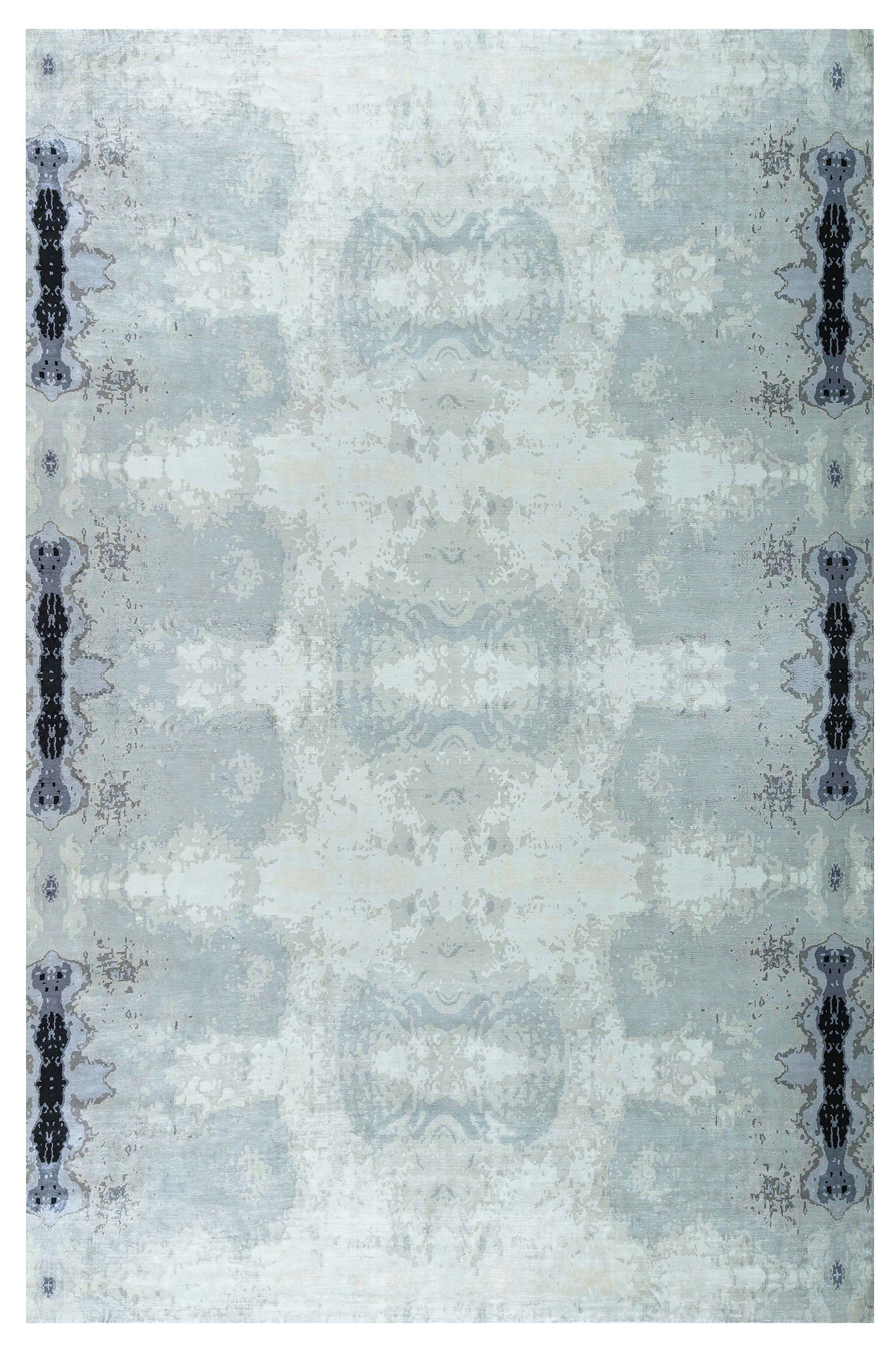 Tapis en soie gris clair « Stillwater », style abstrait moderne, par Doris Leslie Blau