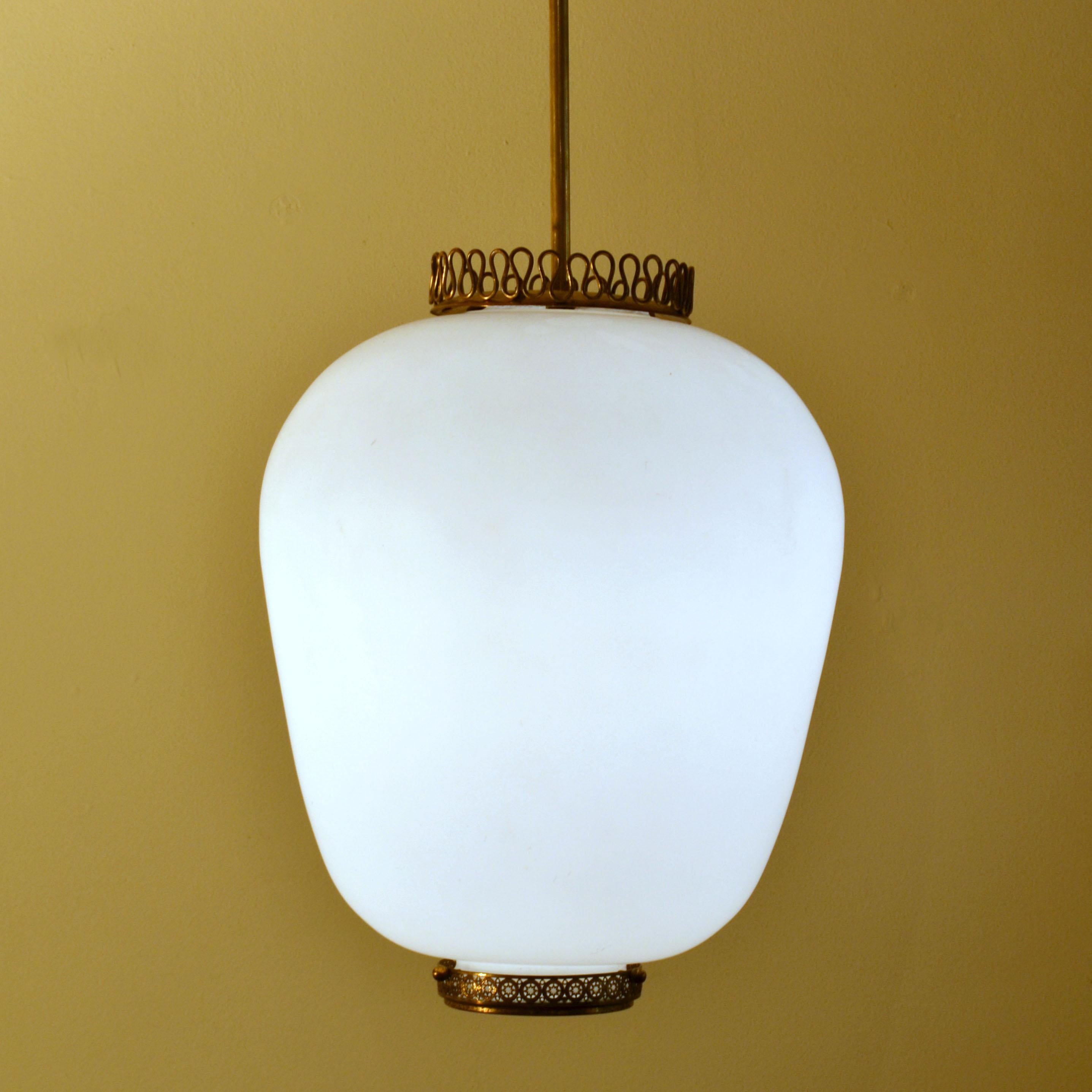 Stilnovo 1950s Italian Pendant Lamp with Opaline Glass, Diffuser & Brass In Excellent Condition In London, GB