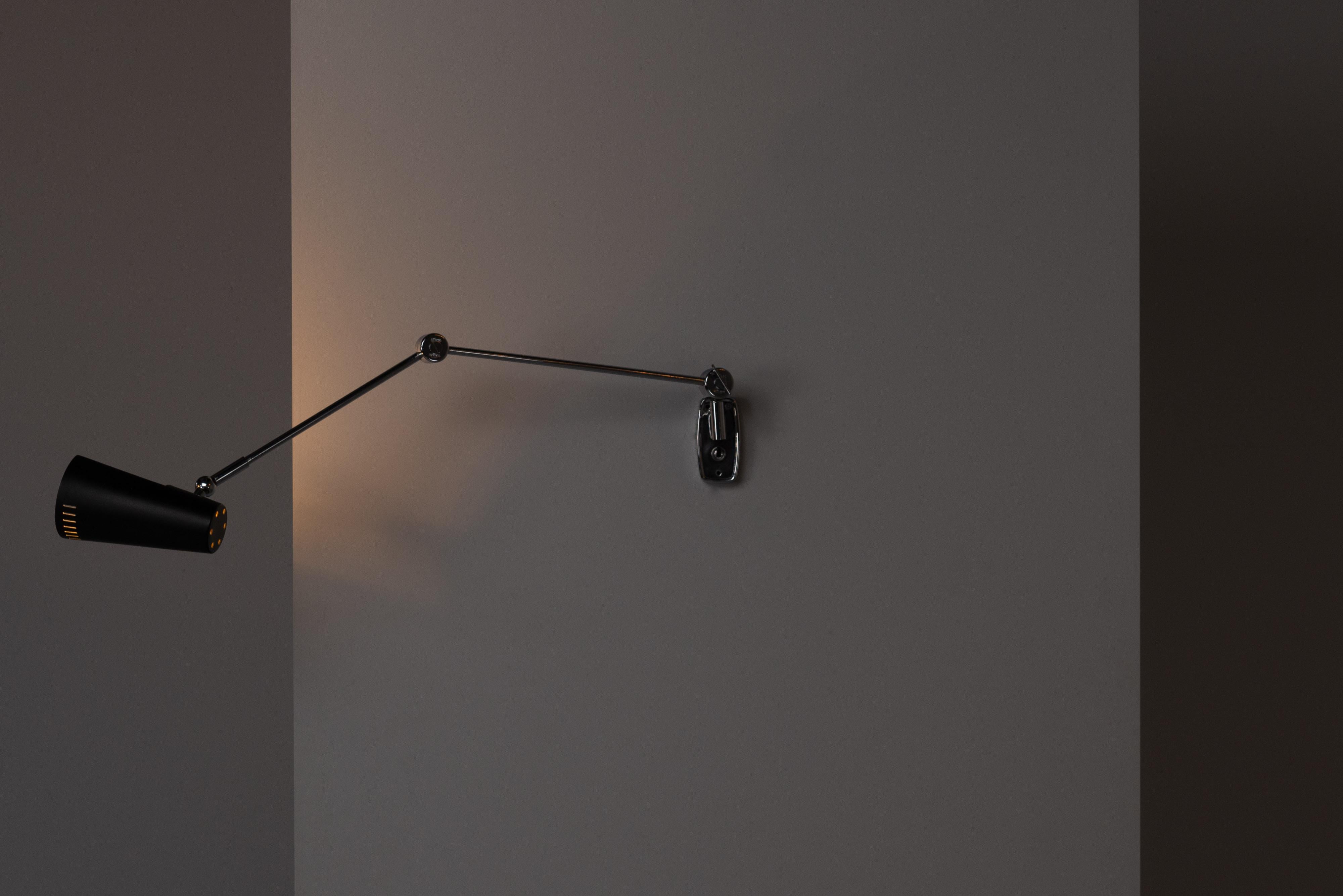 Stilnovo 2024 adjustable wall lamp Italy 1960 For Sale 4