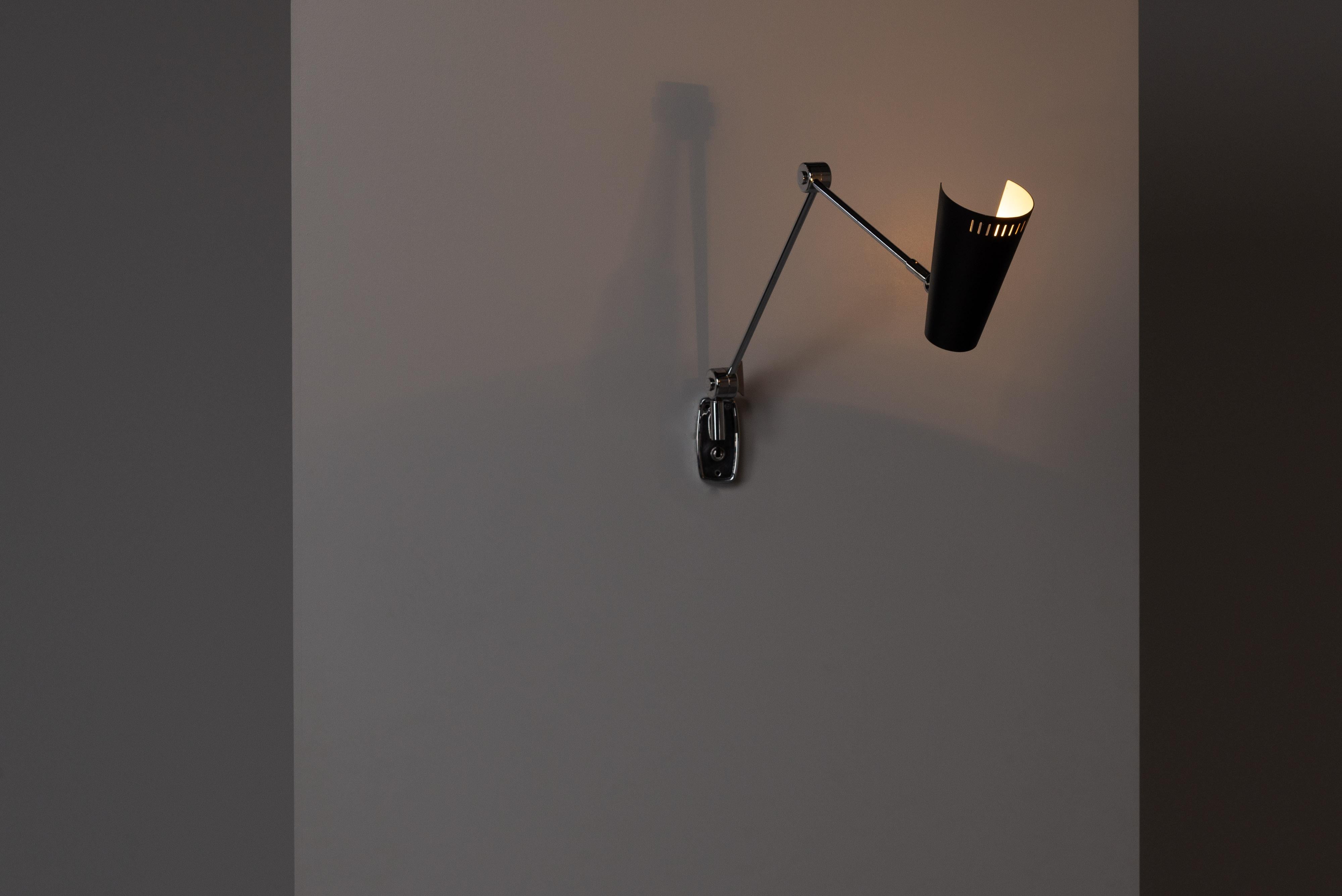 Stilnovo 2024 adjustable wall lamp Italy 1960 For Sale 2