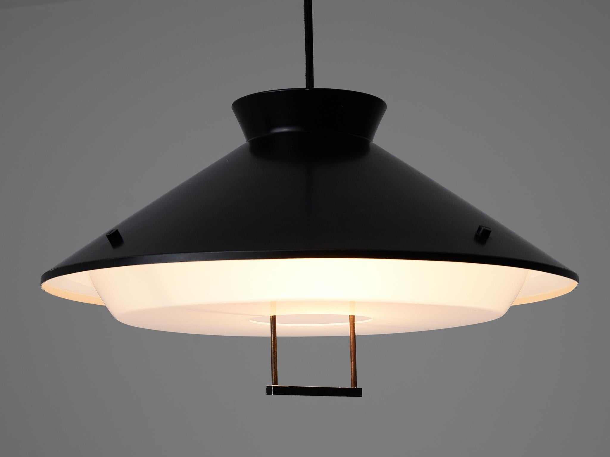 Mid-Century Modern Italian Adjustable Counterweight Pendant Lamp
