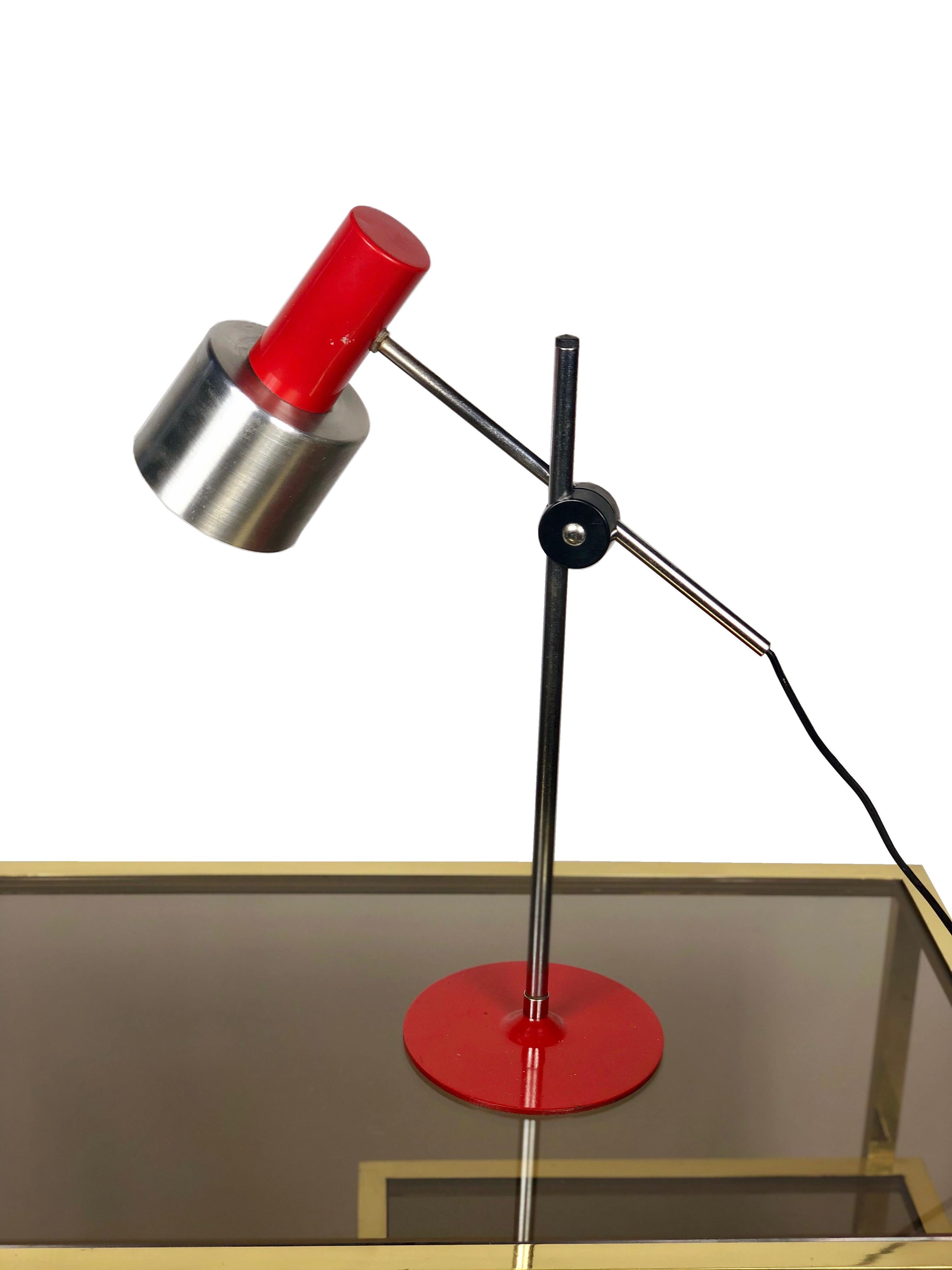 Stilnovo adjustable table lamp red, metal, aluminium, Italy Lighting, 1960s.
