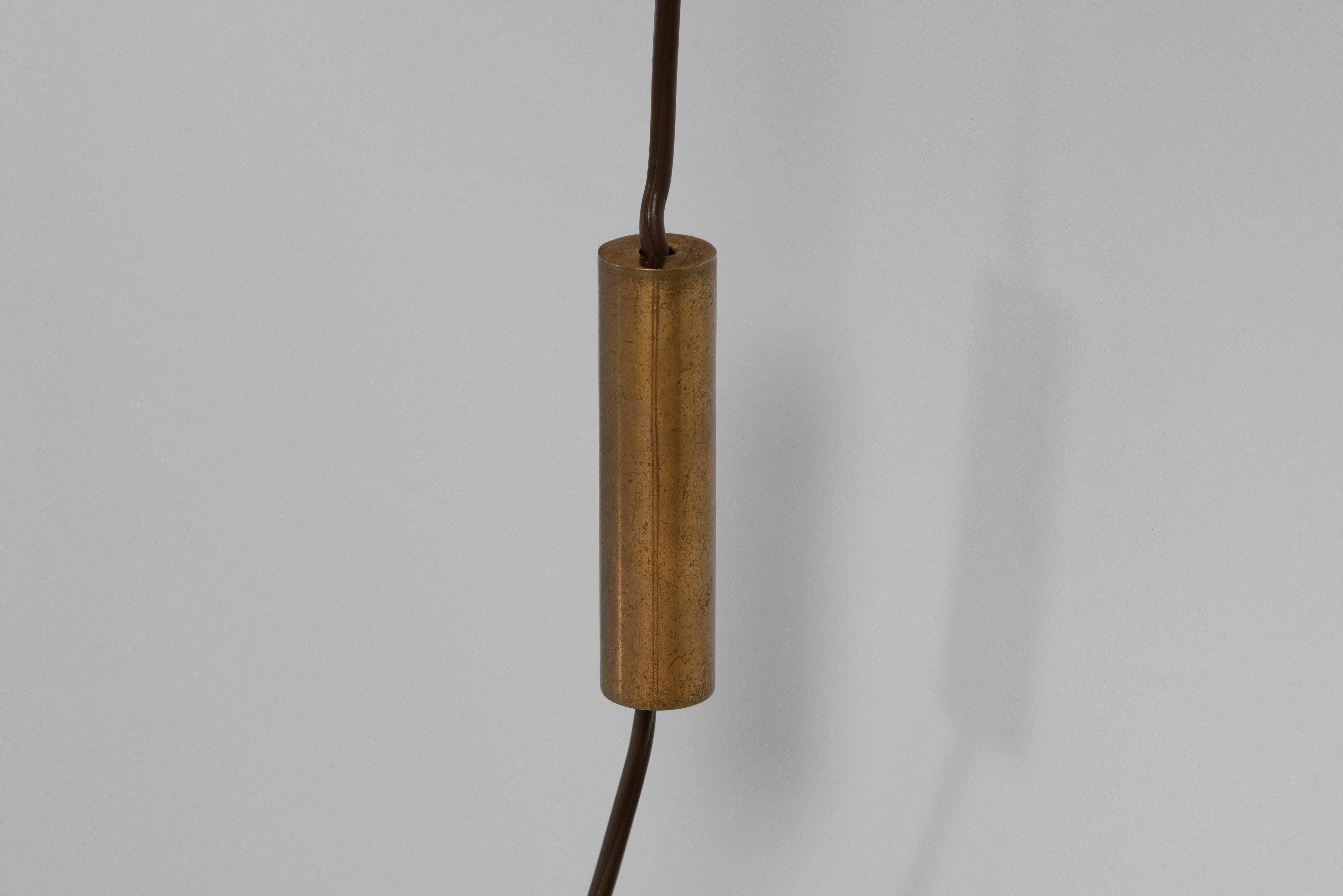 Aluminum Stilnovo adjustable wall lamp with wood Italy 1950 For Sale
