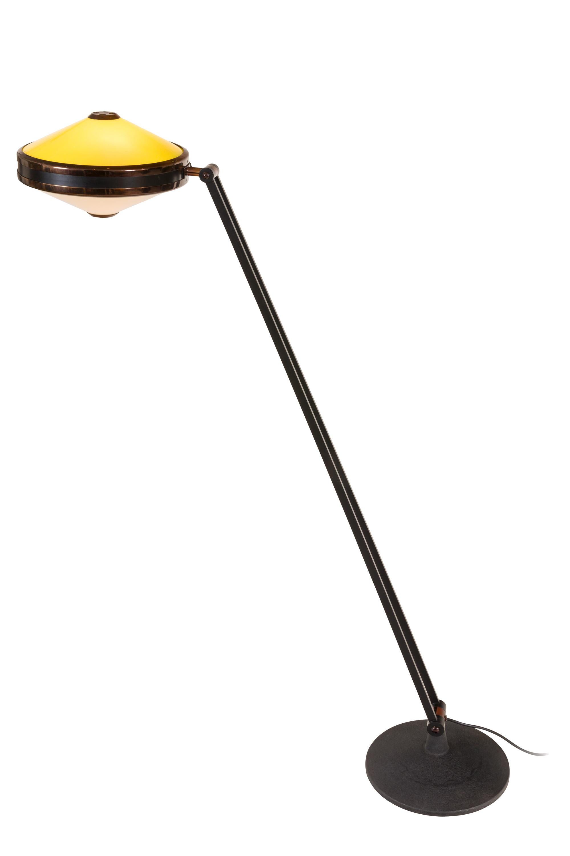 An extremely versatile and distinctive design. The base adjusts both forward and backward allowing for a variety of positions. The head of the lamp also rotates to give you the choice of white or yellow light in either direction.