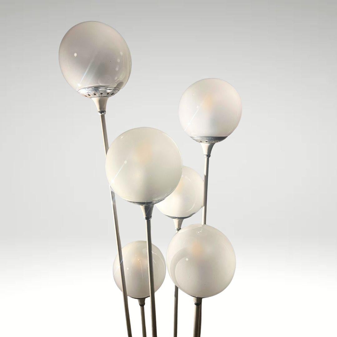 Metallo Lampada da terra Stilnovo Alberello, anni '60, base in metallo e marmo bianco in vendita