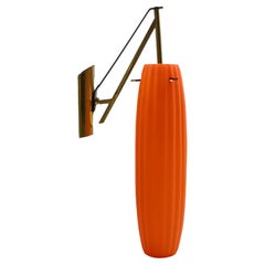 Stilnovo Attrib. Lampada da Parete in Ottone e Vetro Arancio, Italia 1960s