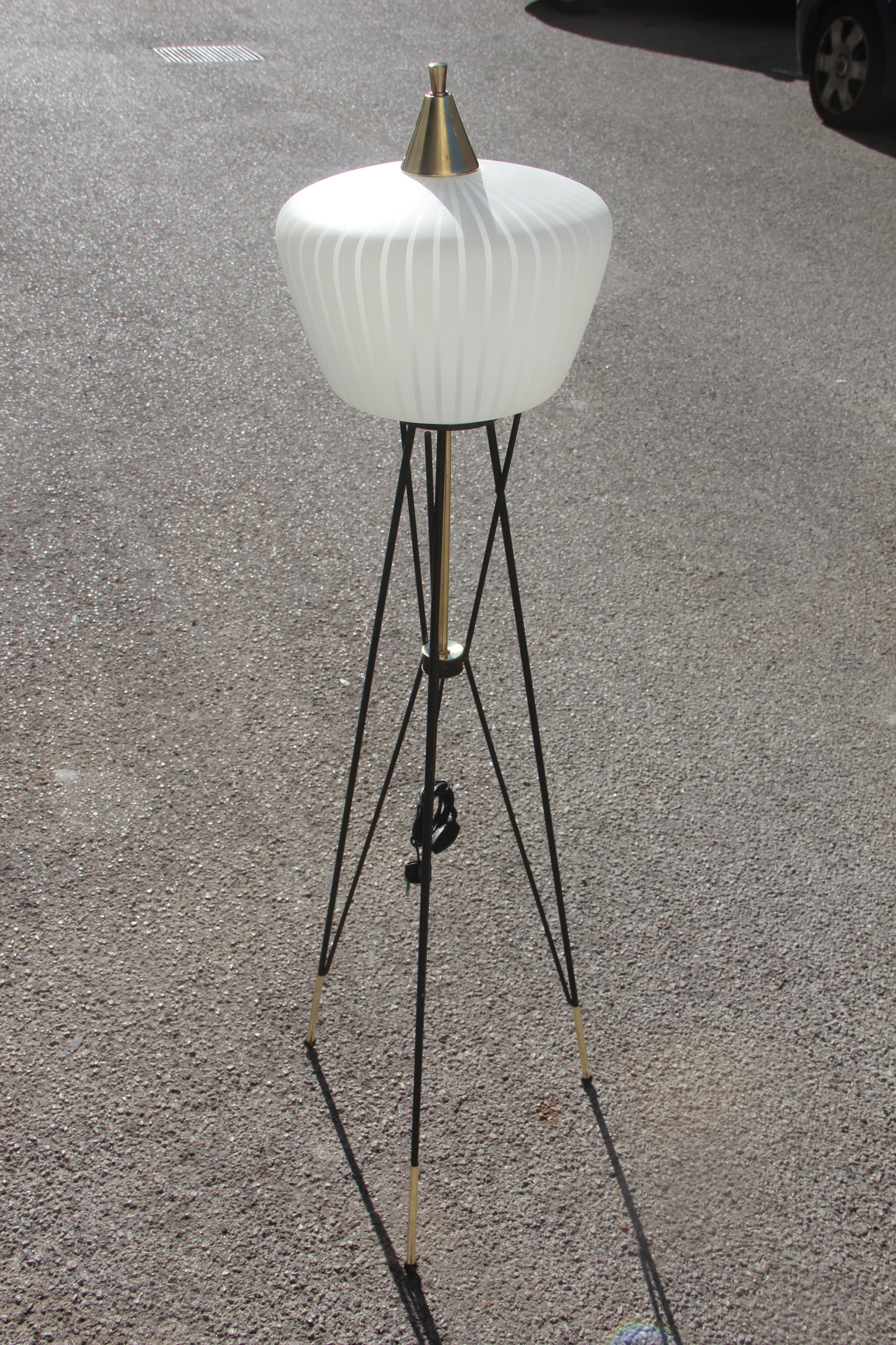 Metal Stilnovo Attributed Mid-Century Modern Italian Floor Lamp Glass Brass White 1950 For Sale