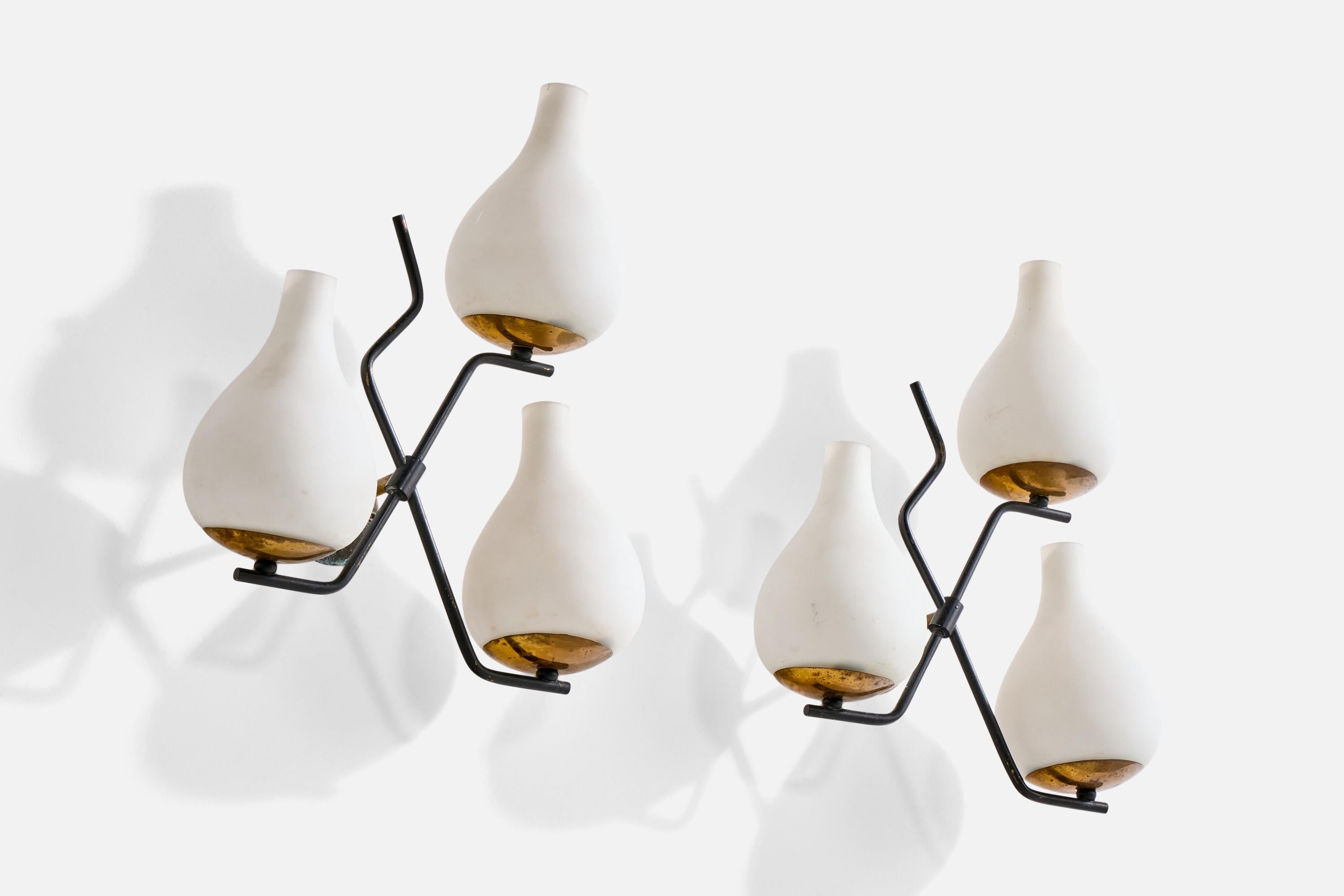Mid-Century Modern Stilnovo Attribution, Wall Lights, Brass, Metal, Italy, 1950s For Sale
