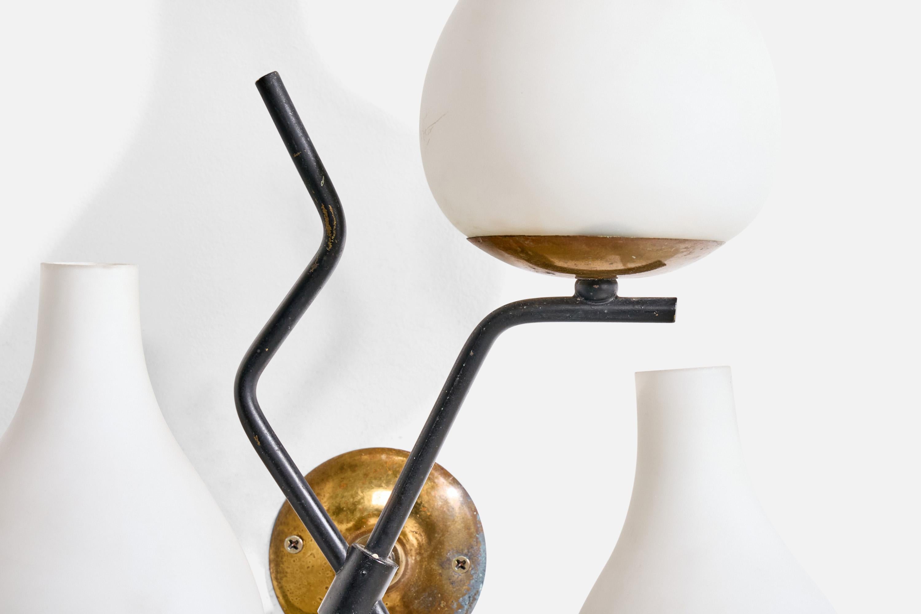 Stilnovo Attribution, Wall Lights, Brass, Metal, Italy, 1950s For Sale 2