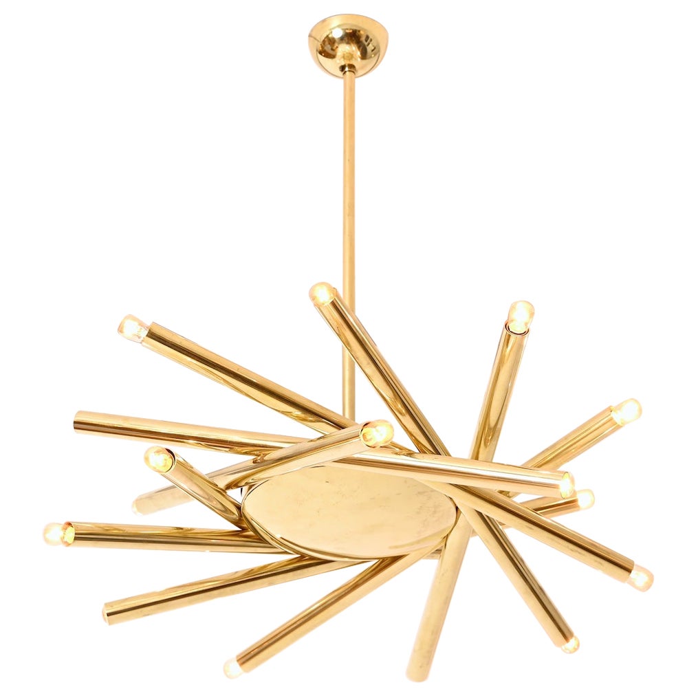 Lampadario a 18 luci in ottone Stilnovo c1960 in vendita