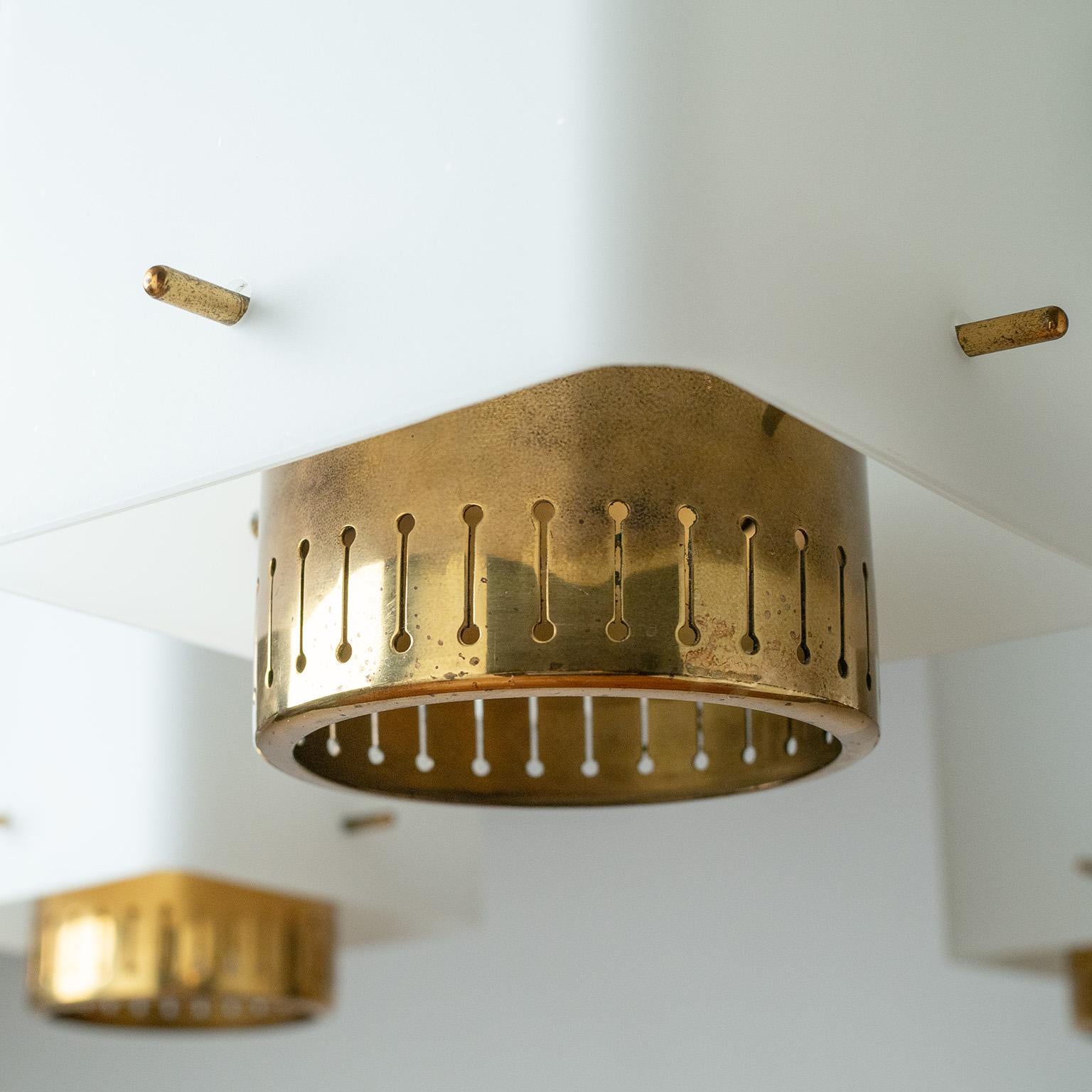 Stilnovo Brass And Glass Chandelier, 1950s (Mitte des 20. Jahrhunderts) im Angebot