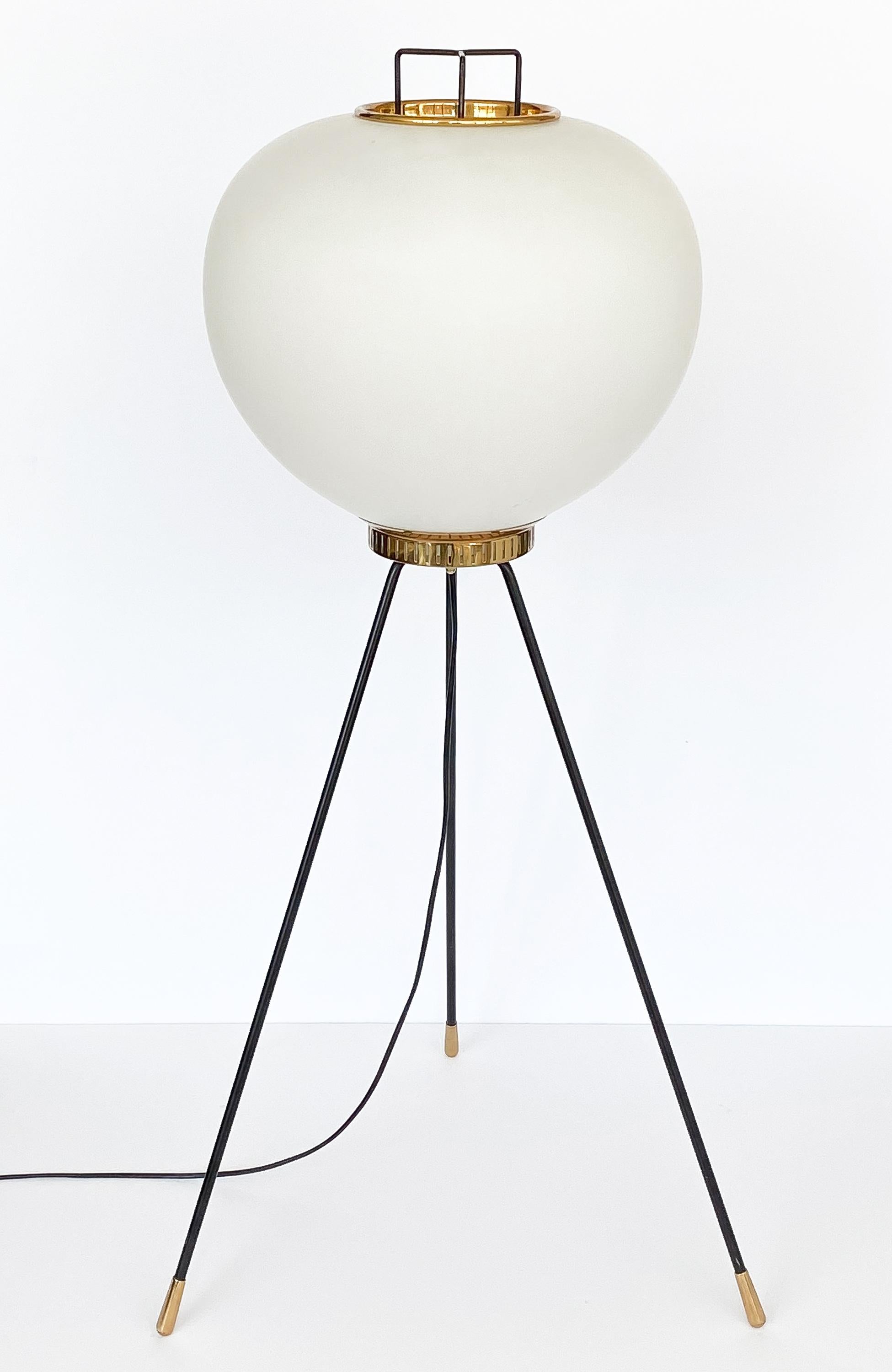 Stilnovo Brass and Opaline Glass Tripod Floor Lamp In Good Condition In Chicago, IL