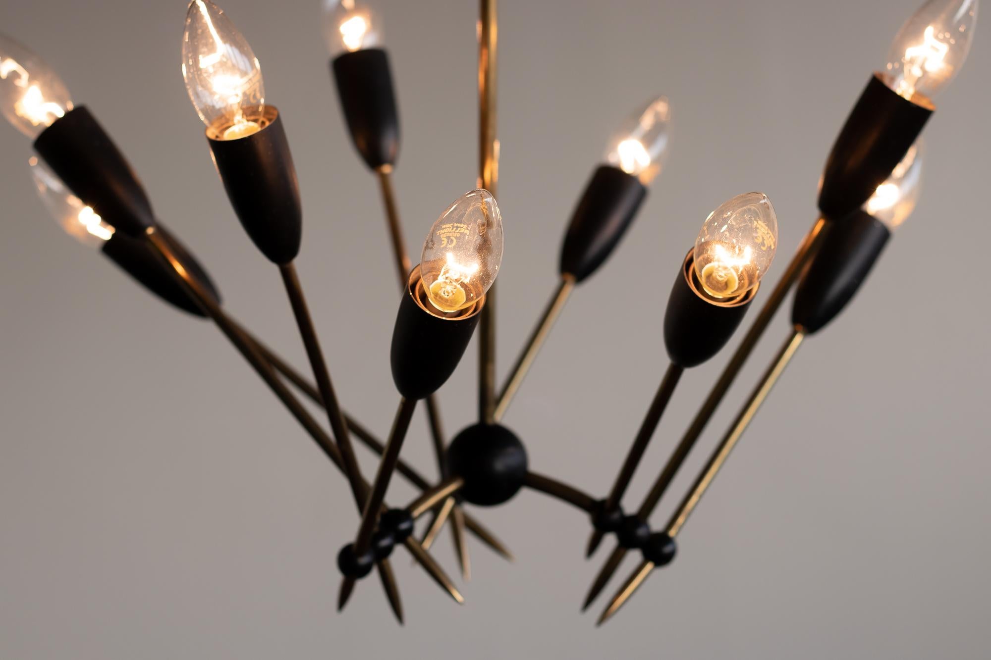 Mid-20th Century Stilnovo Brass Chandelier For Sale