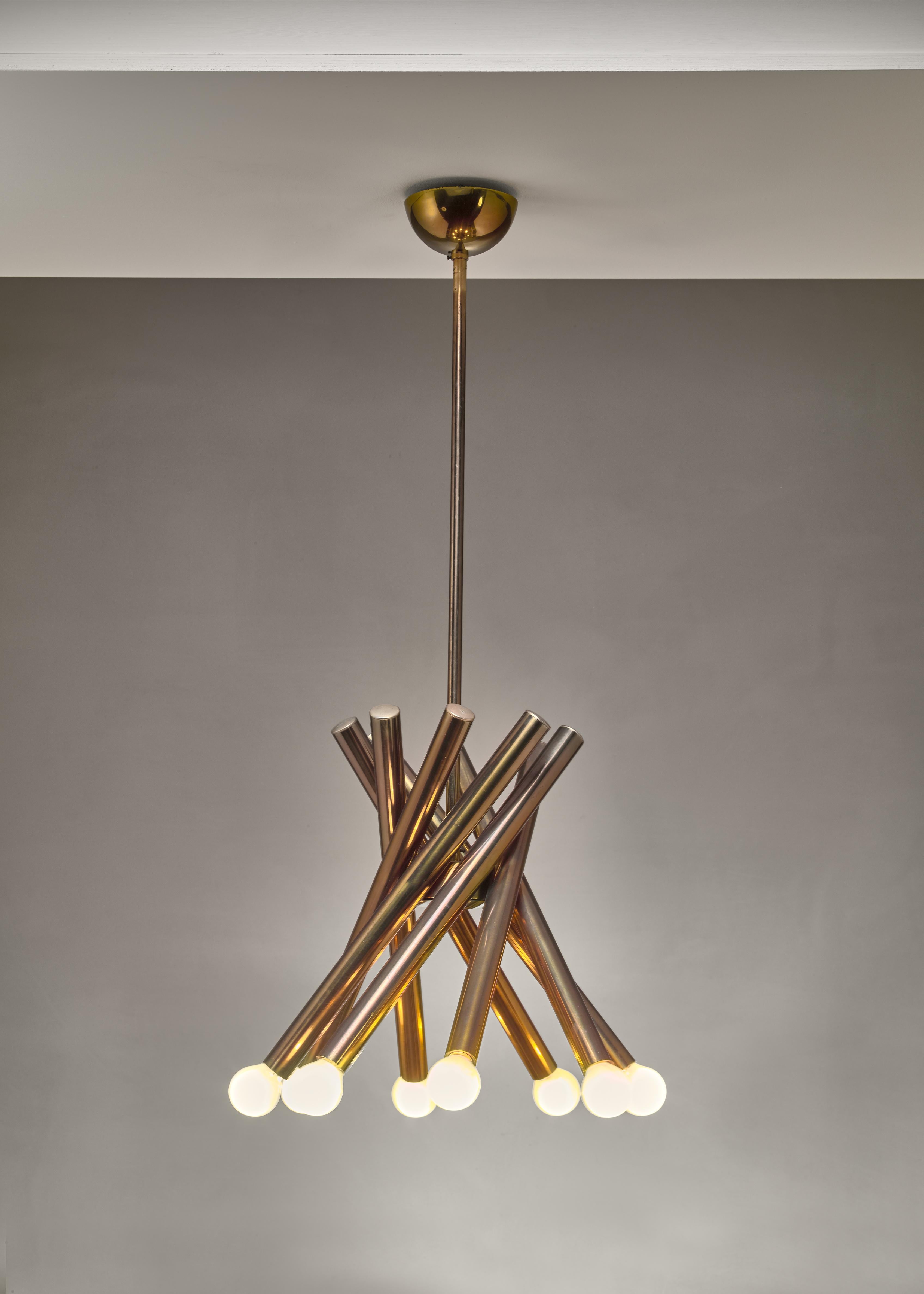 Mid-Century Modern Stilnovo Brass Chandelier with 8 Arms, Italy For Sale