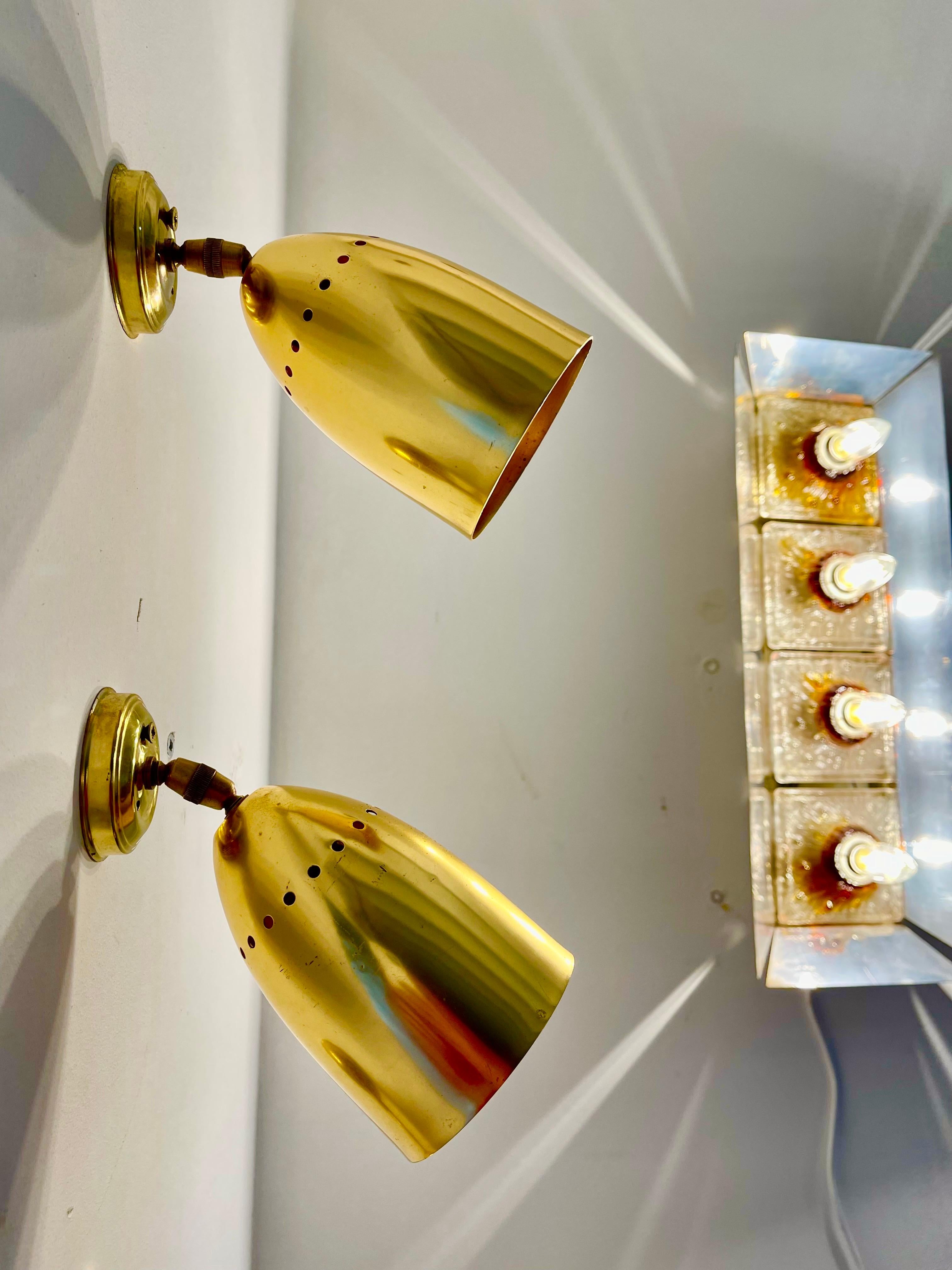 Italian Stilnovo brass wall lighting adjustable 4 units, Italy 1950 For Sale