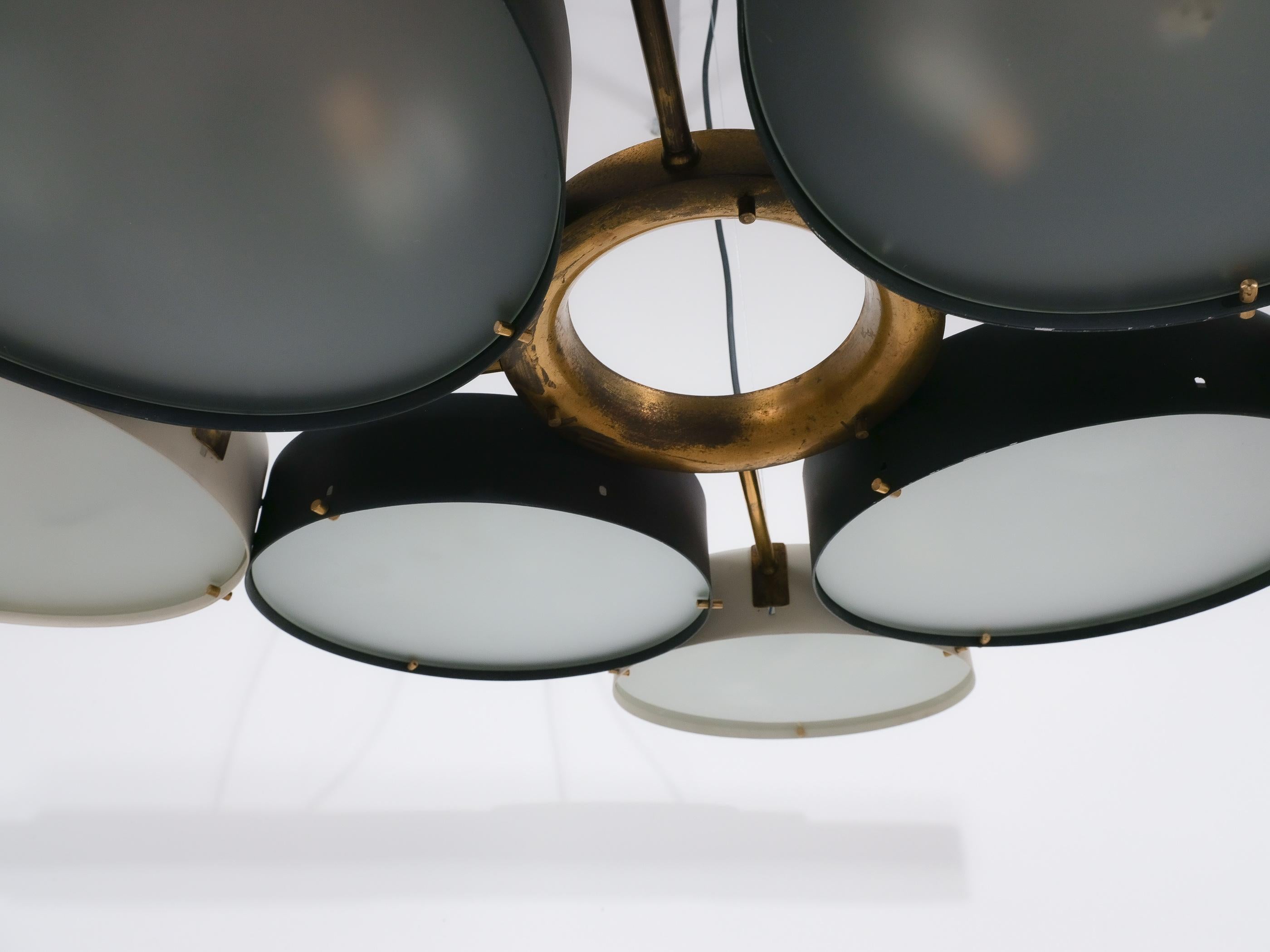 Stilnovo Bruno Gatta Lampe Lustre Verre Opalin 288 Grand Noir, Italie 1950 9