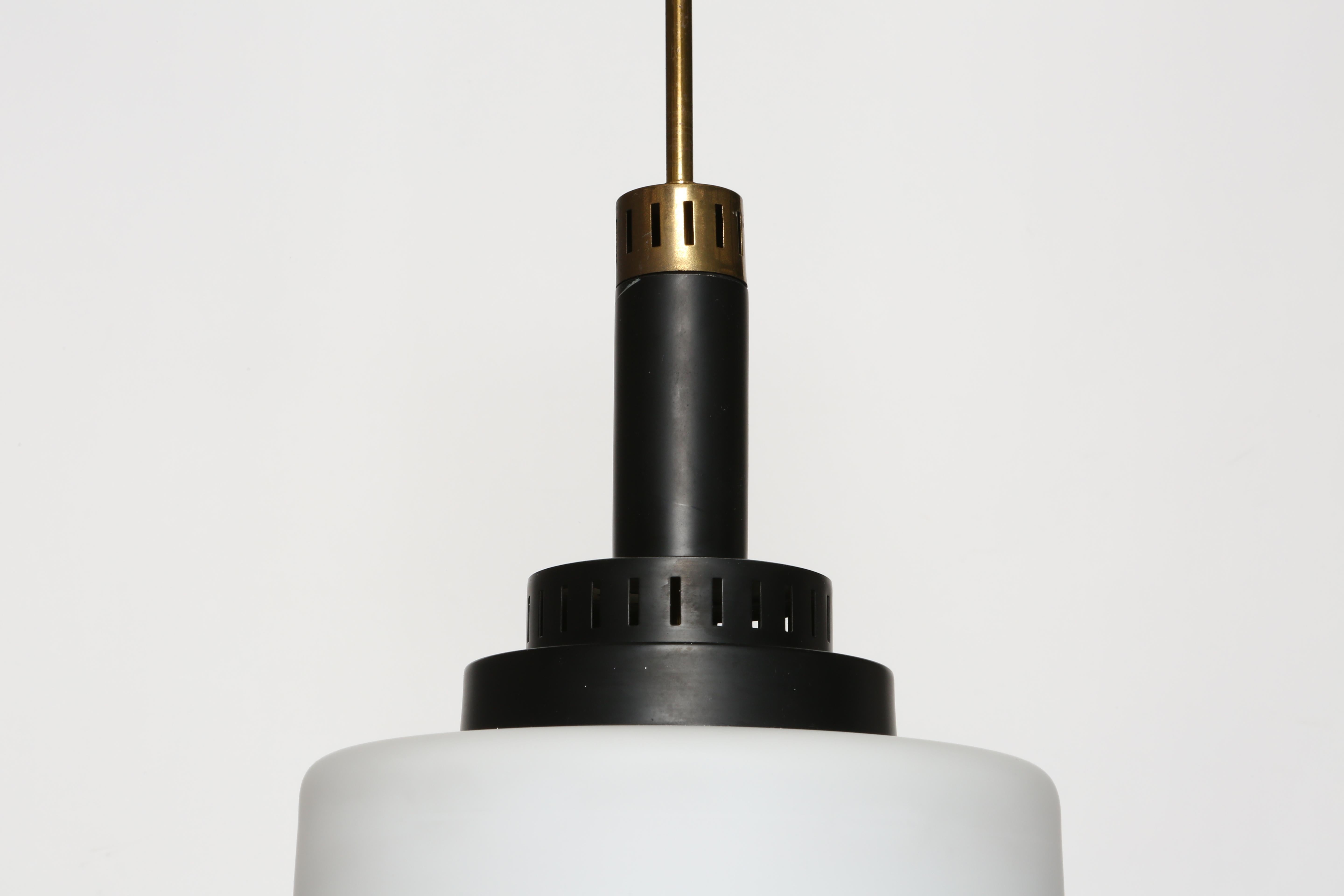 Metà XX secolo Pendente da soffitto Stilnovo, Italia circa 1960 in vendita