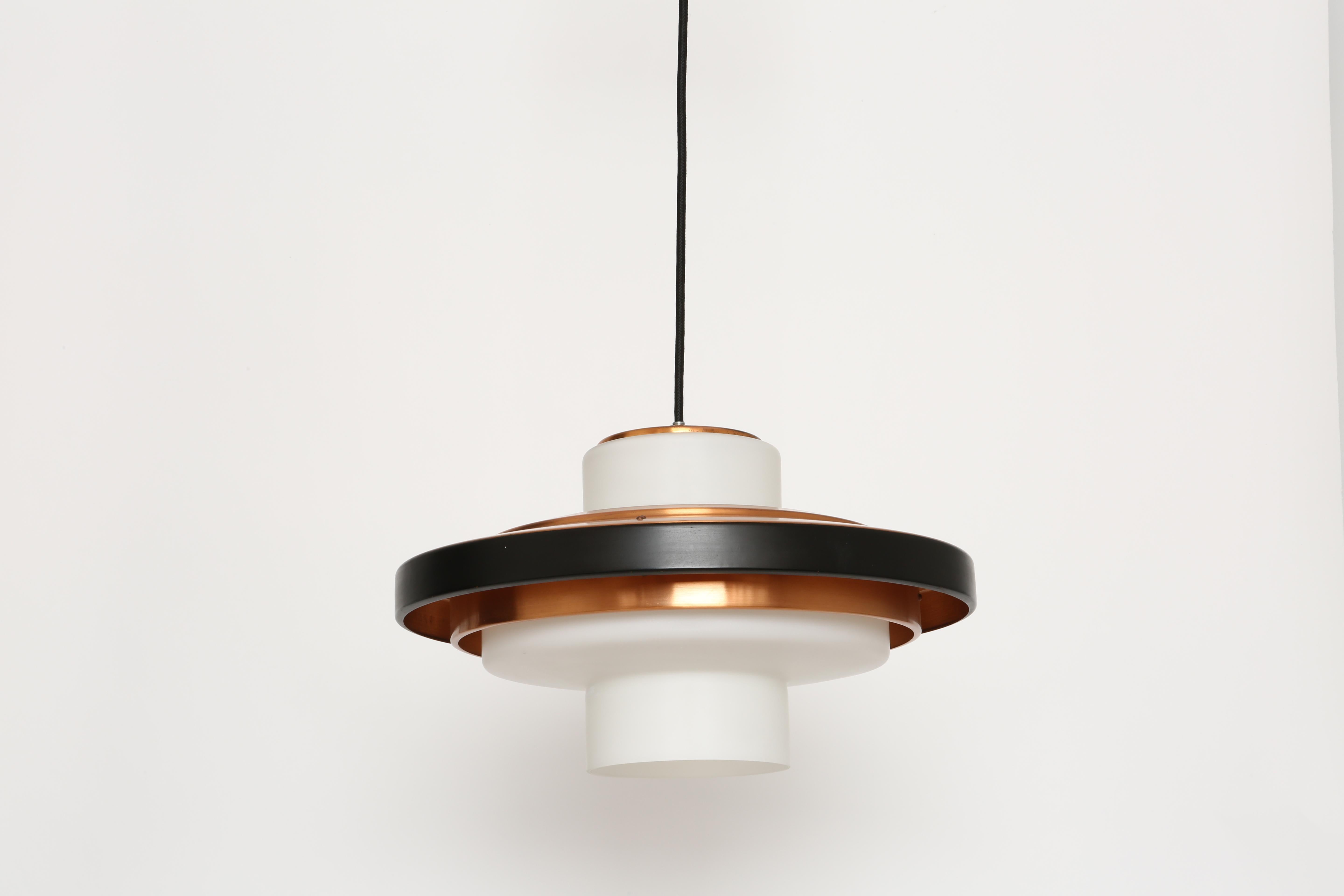 Stilnovo ceiling pendant model 1219.
Italy, 1960s.
           