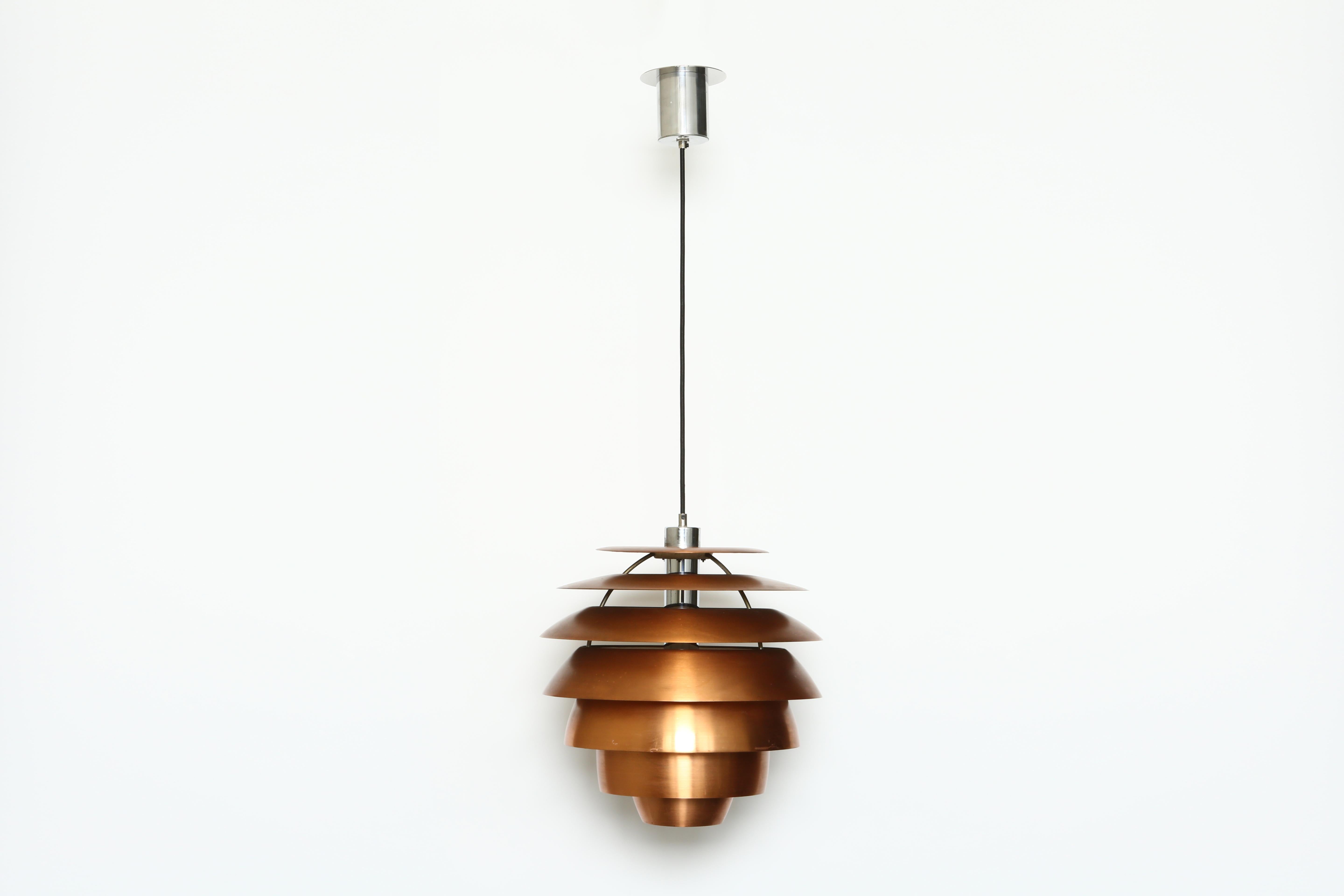 Stilnovo ceiling pendant.
Model 1231. Stilnovo label.
Brushed copper, chrome plated metal.