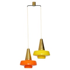 Pendente da soffitto Stilnovo modello 2083 in vetro e ottone, Italia anni '60