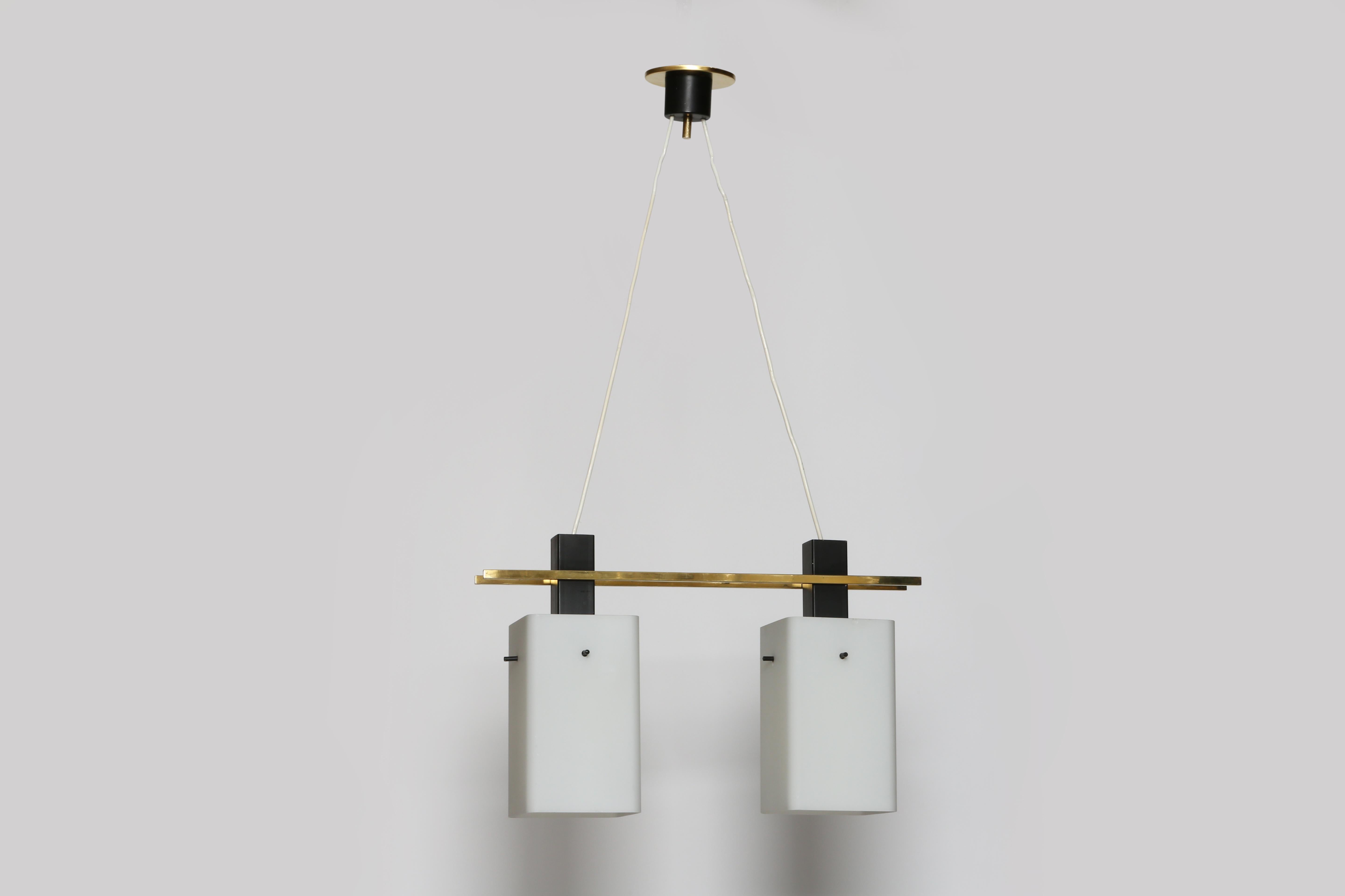 Suspension de plafond Stilnovo à 3 lumières, Italie vers 1960 Bon état - En vente à Brooklyn, NY