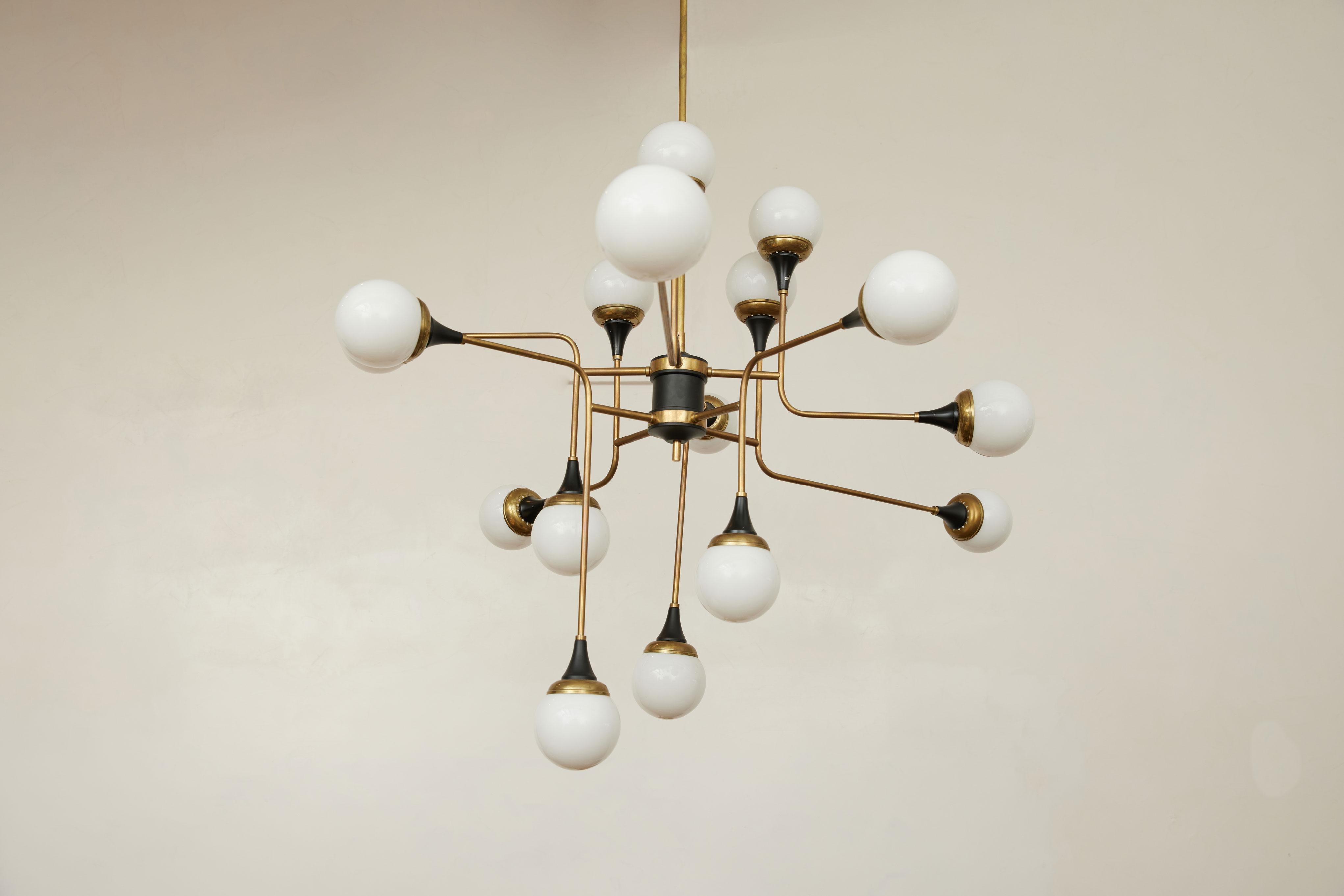 Stilnovo Chandelier 16 Light Brass Metal Opaline Glass, 1950, Italy For Sale 4