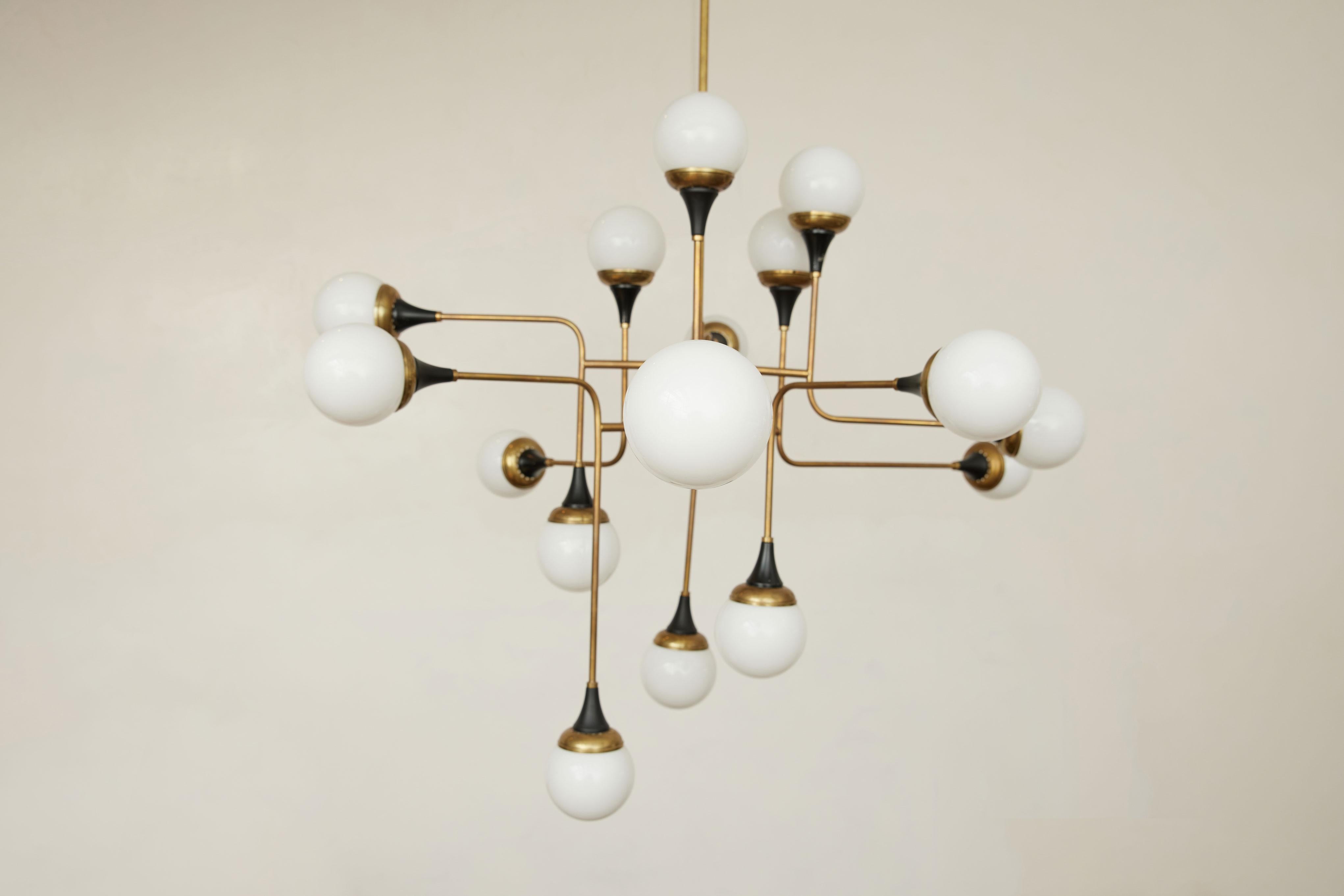 Stilnovo Chandelier 16 Light Brass Metal Opaline Glass, 1950, Italy For Sale 7