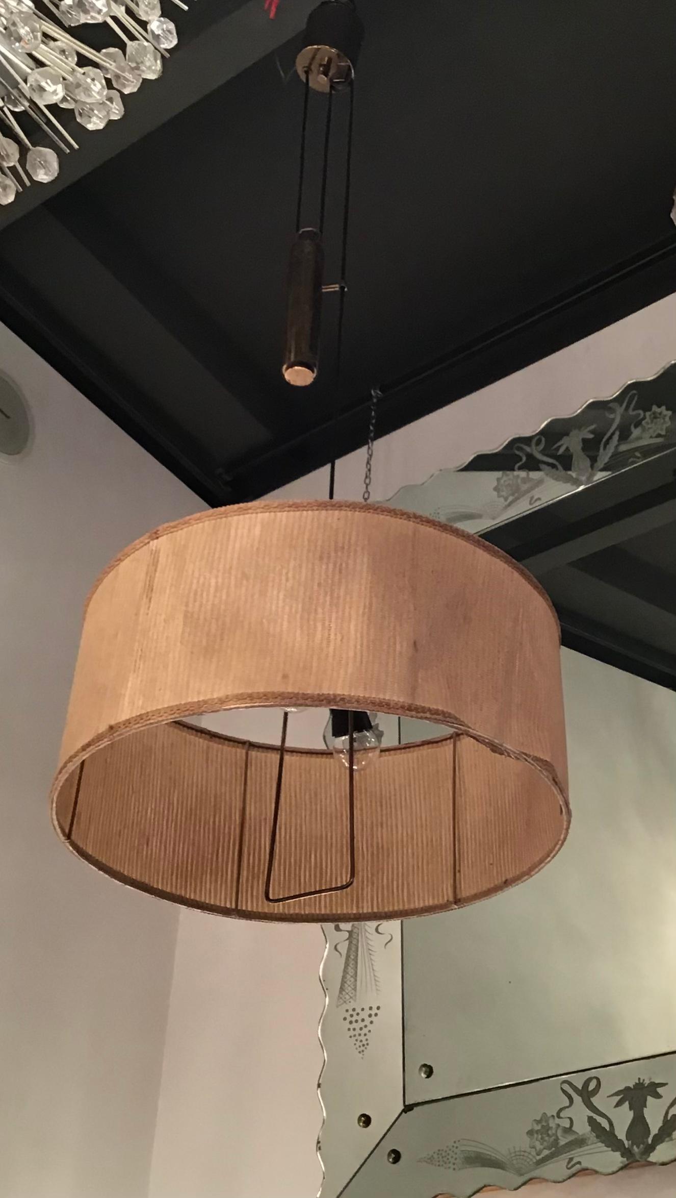 Stilnovo Style Chandelier Adjustable Latch, Brass Fabric Lampshade, 1950, Italy In Excellent Condition For Sale In Milano, IT
