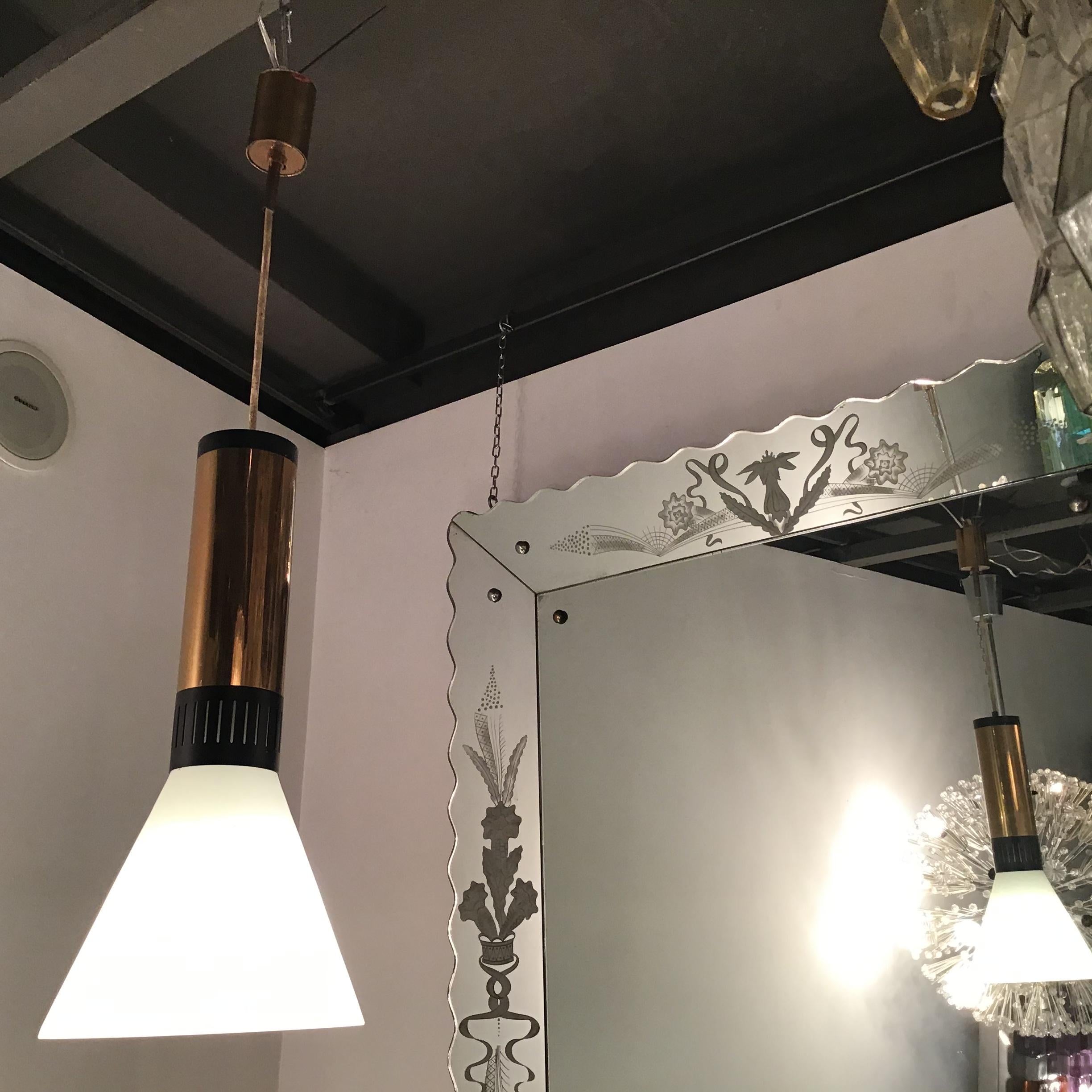 Stilnovo Chandelier Brass Opaline Glass 1950 Italy In Excellent Condition For Sale In Milano, IT