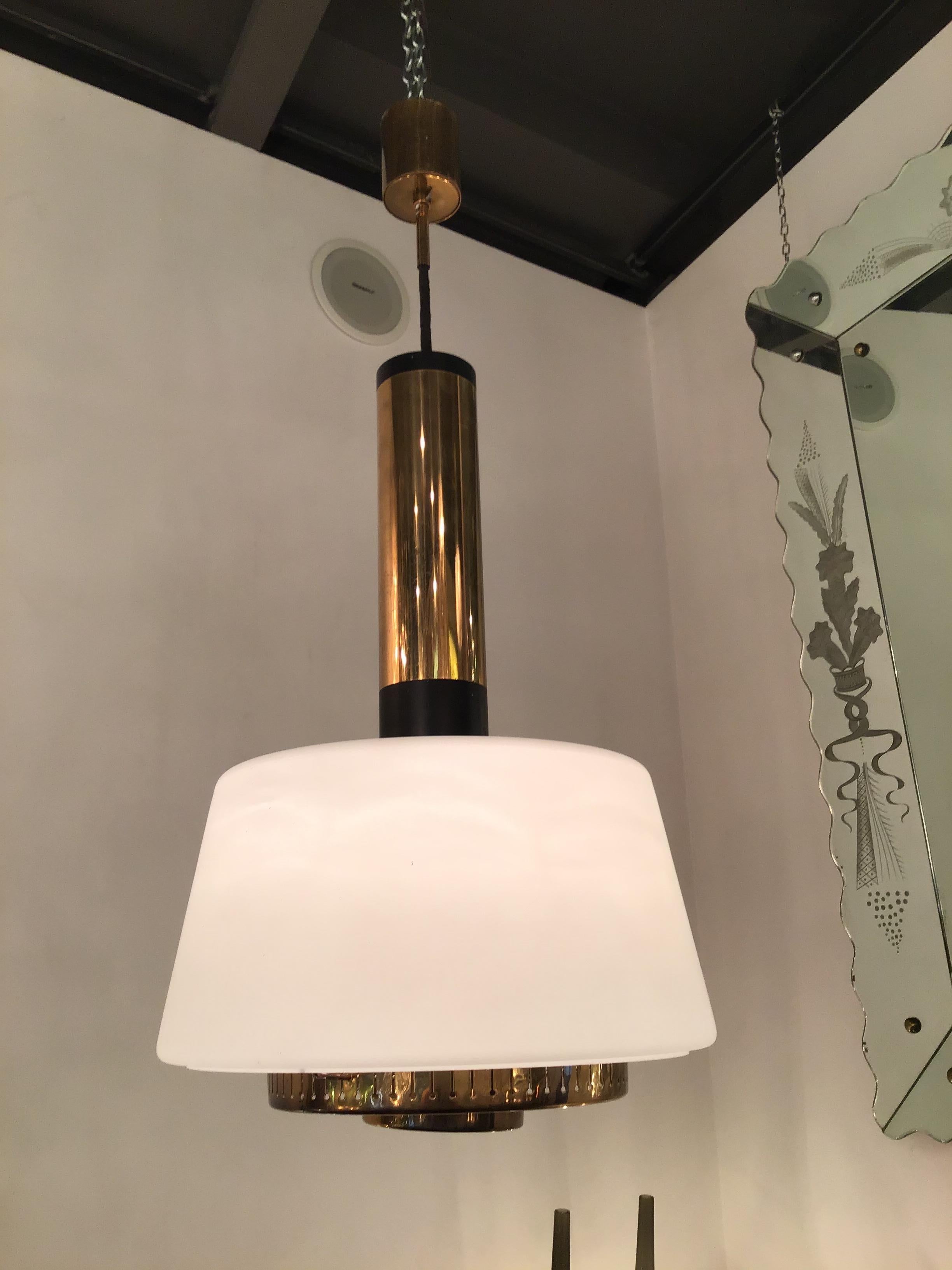 Stilnovo Chandelier Brass Opaline Glass 1955 Italy In Excellent Condition For Sale In Milano, IT