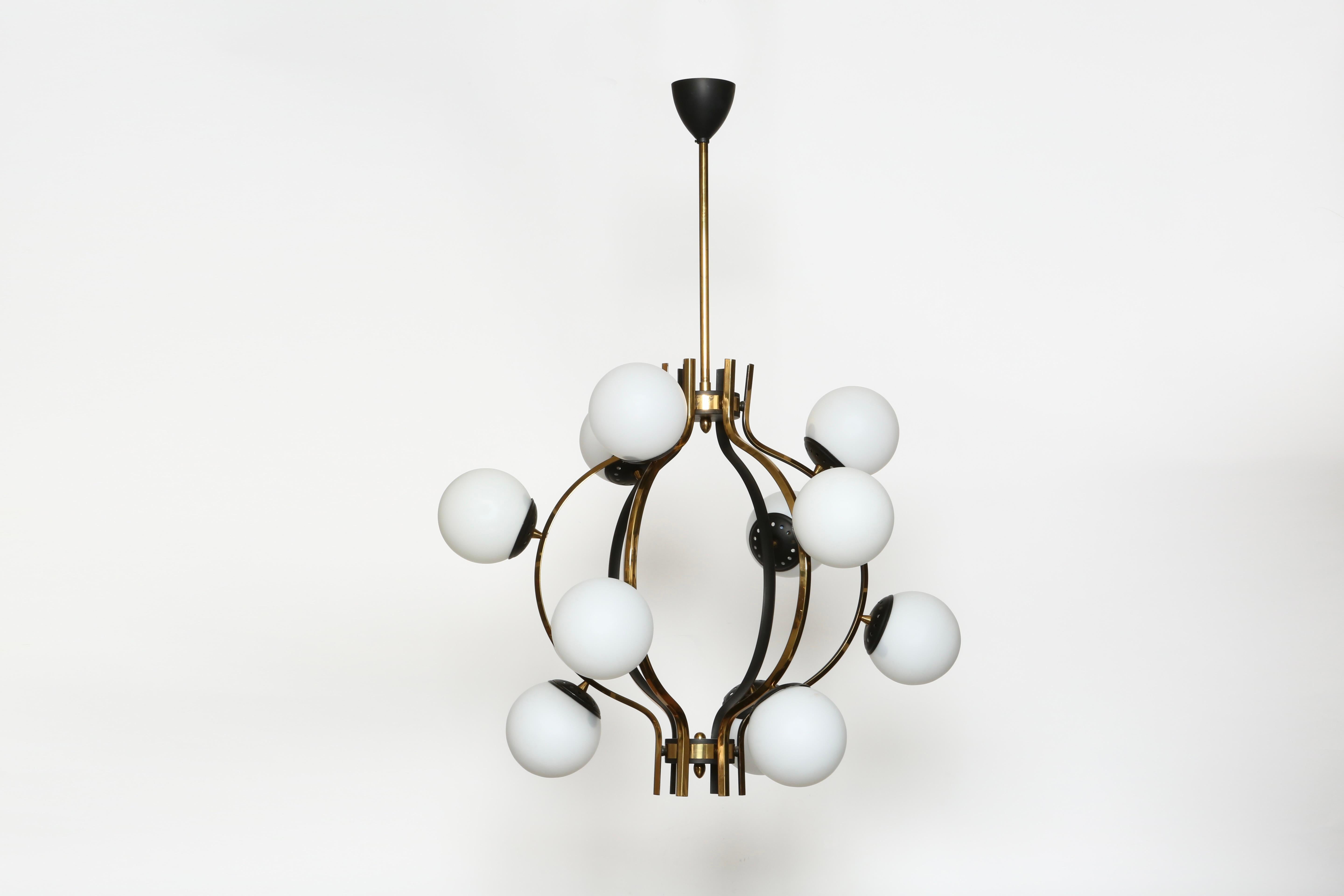 Stilnovo Chandelier circa 1960s For Sale 2