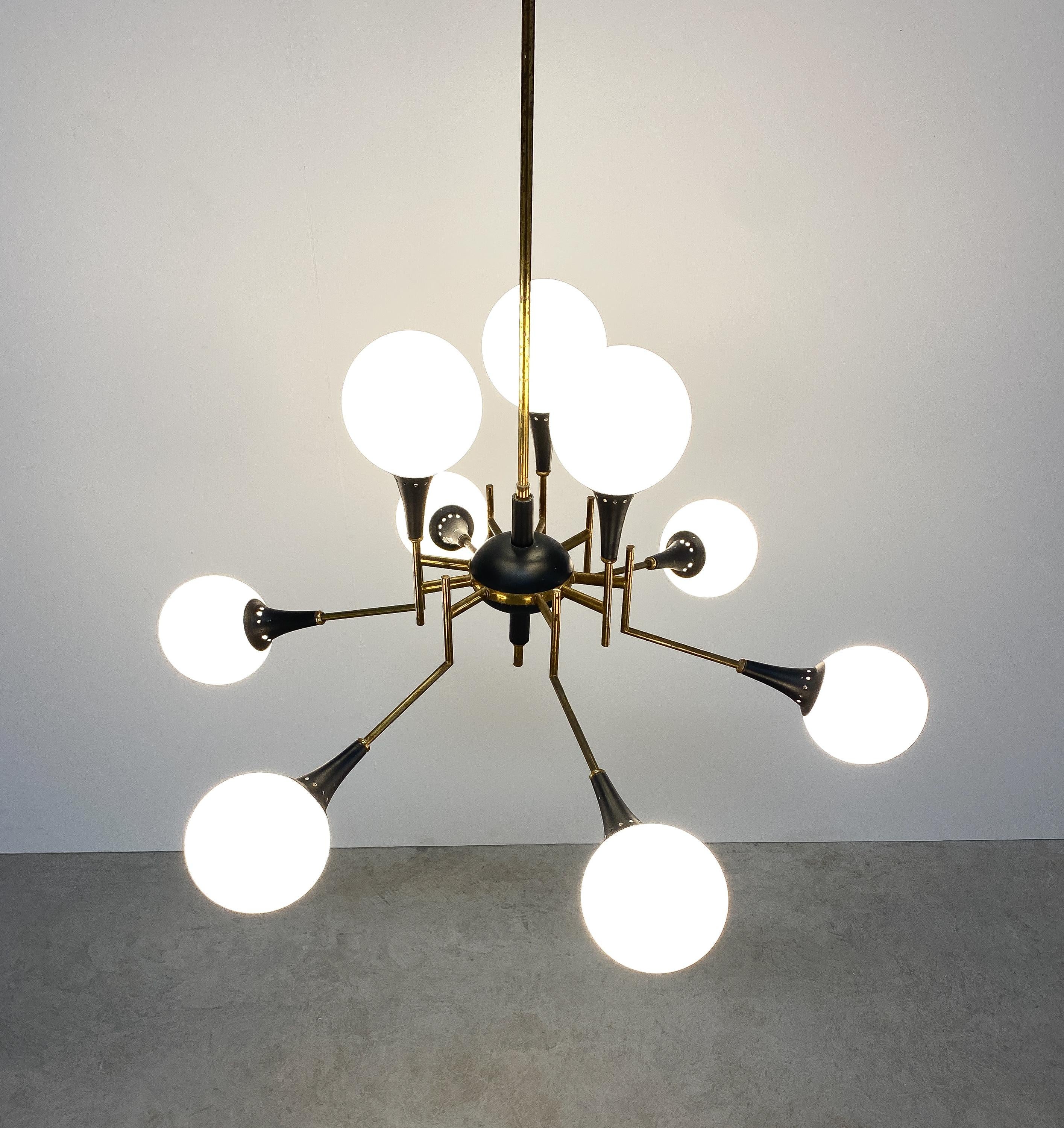 Mid-20th Century Stilnovo Chandelier from Satinized Glass and Brass, Italy, circa 1950