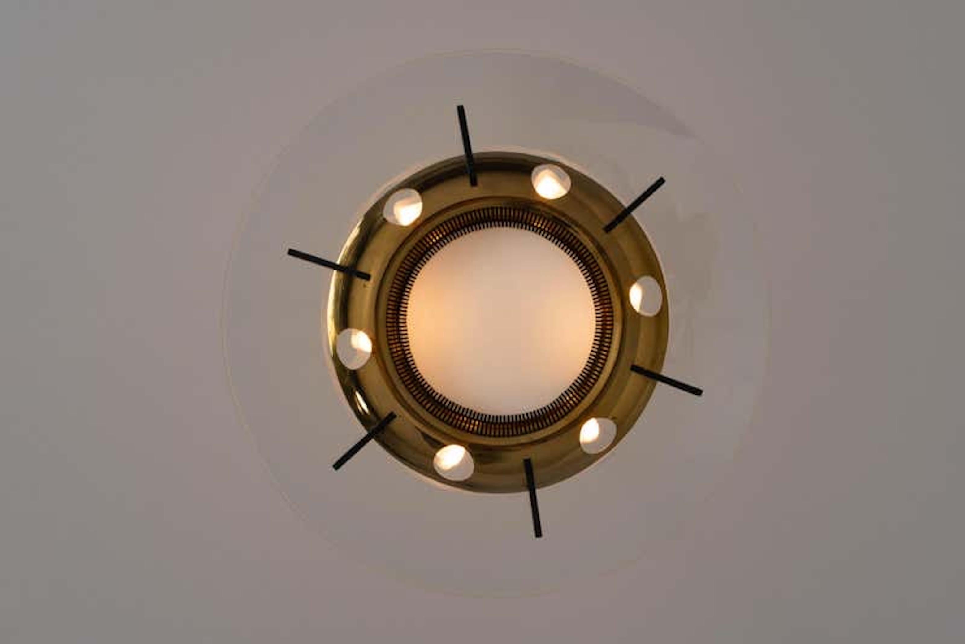 Lampadario Stilnovo in vetro e ottone, Italia, anni '50 In condizioni buone a Argelato, BO