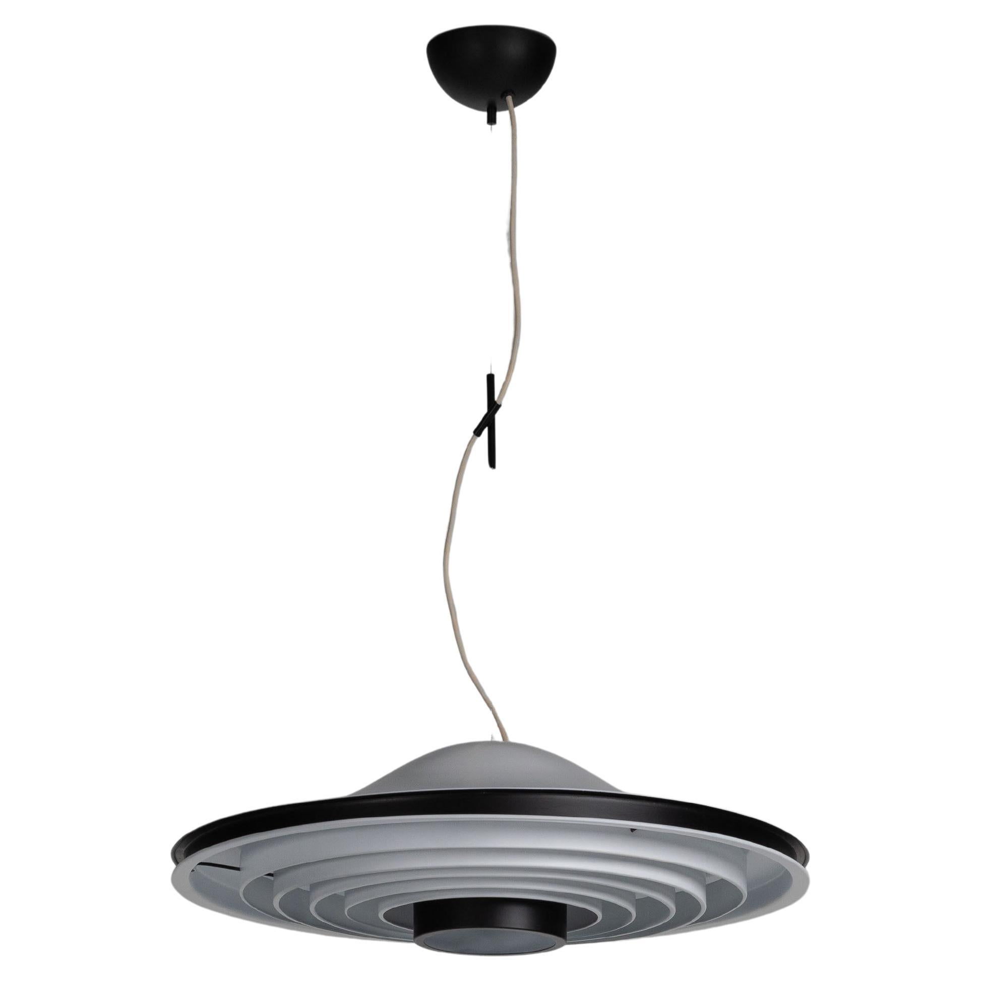Stilnovo-Kronleuchter aus lackiertem Aluminium, Italien 1965 im Angebot