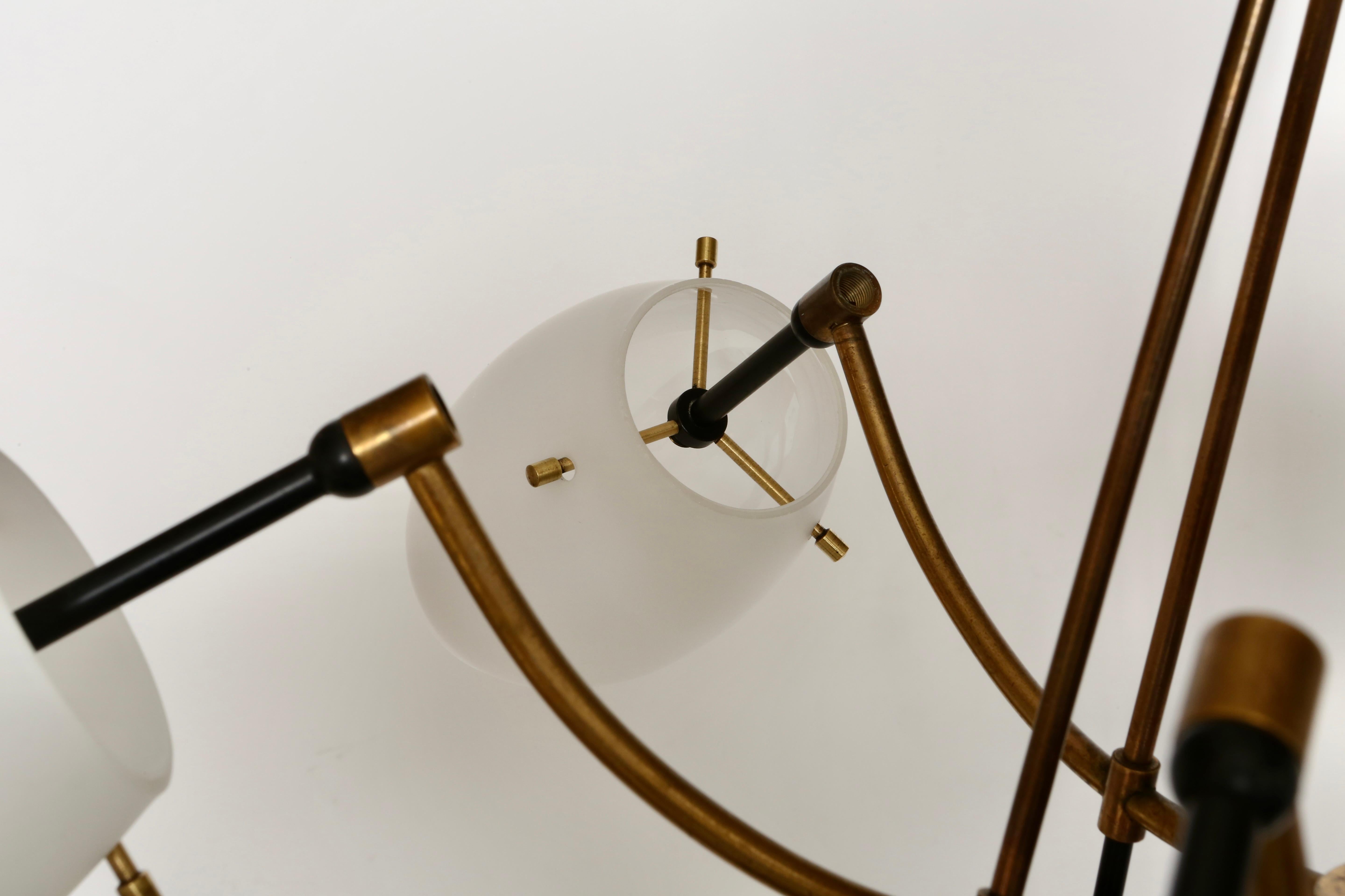Ottone Lampadario Stilnovo Italia circa anni '60 in vendita