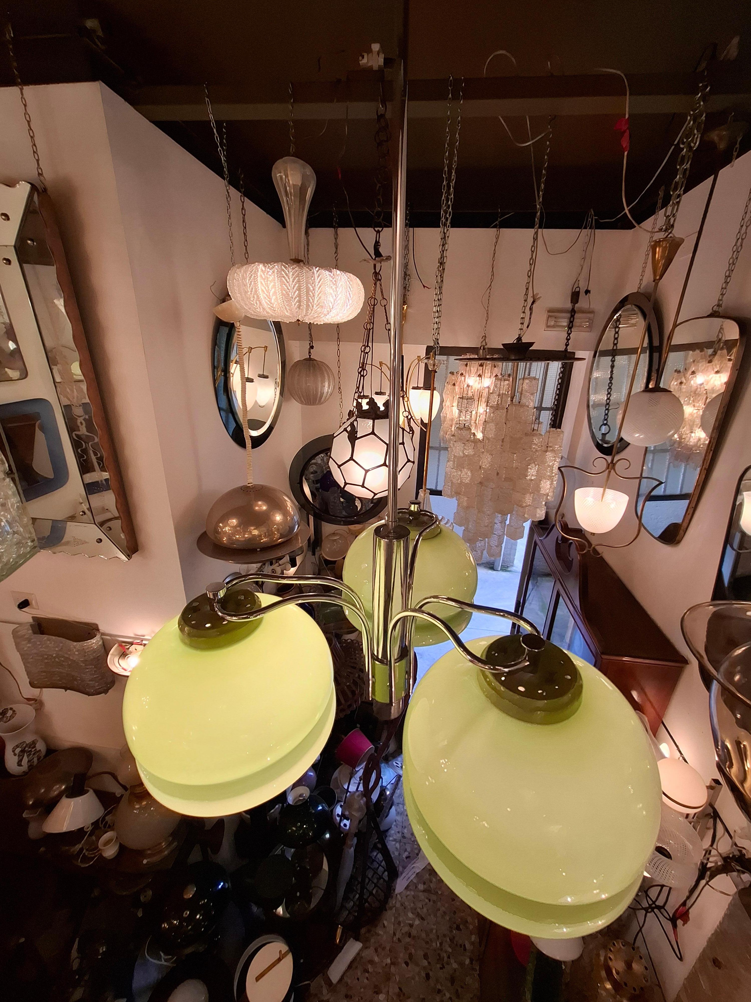 STILNOVO CHANDELIER N tre luci vetro incamiciato metallo Cromato 1960 Italien im Angebot 9