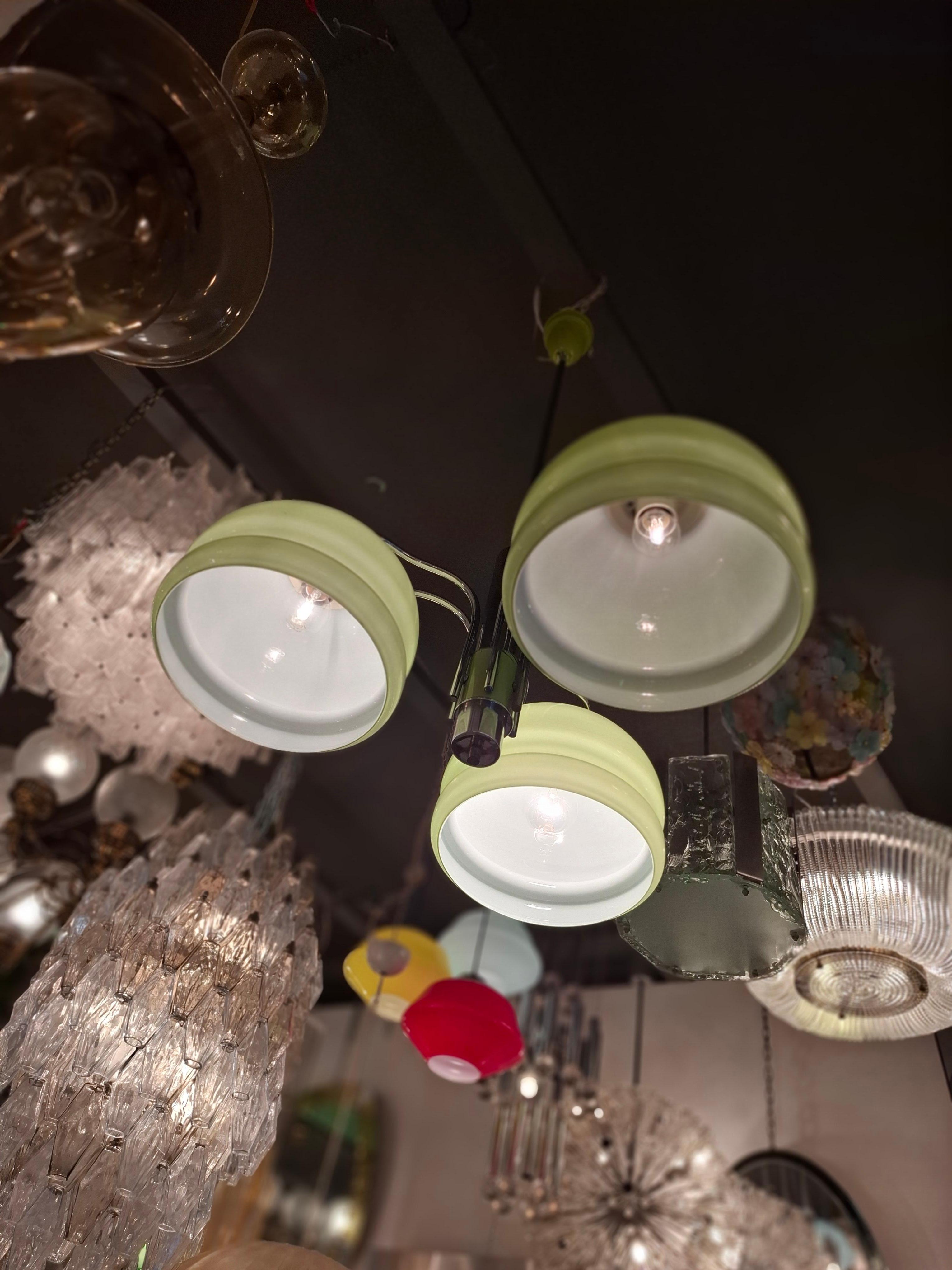 STILNOVO CHANDELIER N tre luci vetro incamiciato metallo Cromato 1960 Italien im Angebot 1