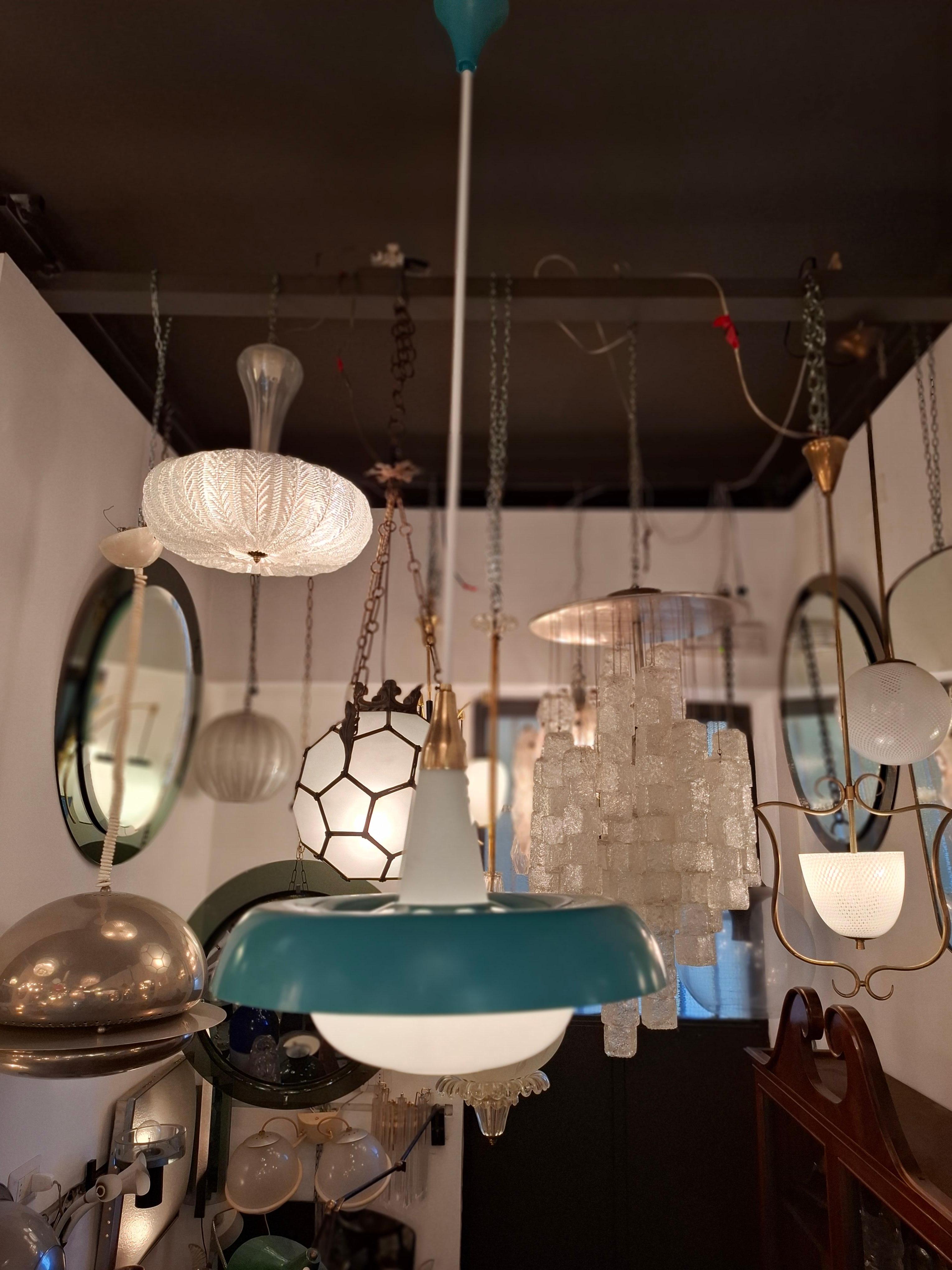STILNOVO CHANDELIER OPALINeGLASS BRASS METAL 1950 ITALIA Otro en venta